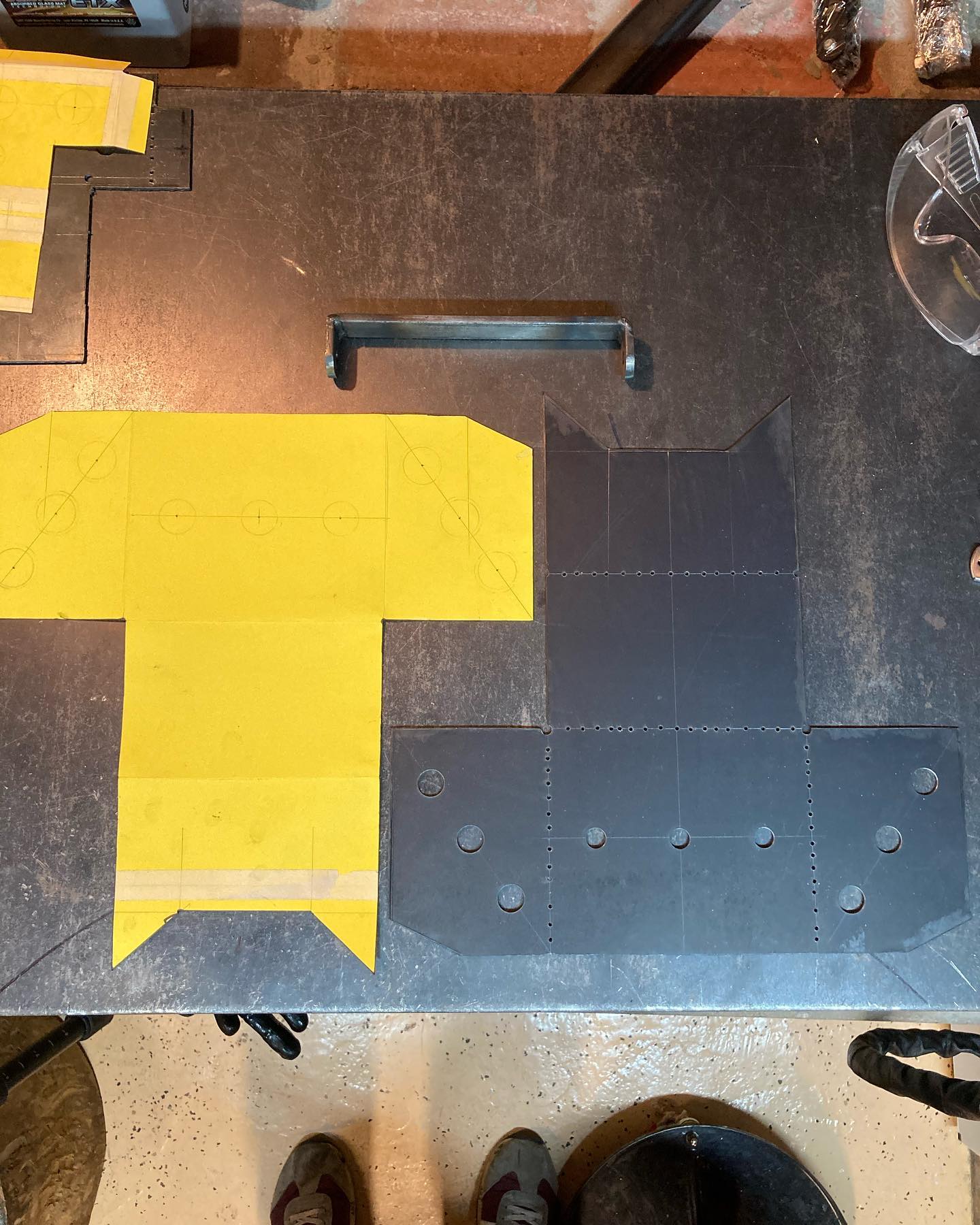 Radiofilmcustom - BMW r80 under mount battery box build... | Facebook