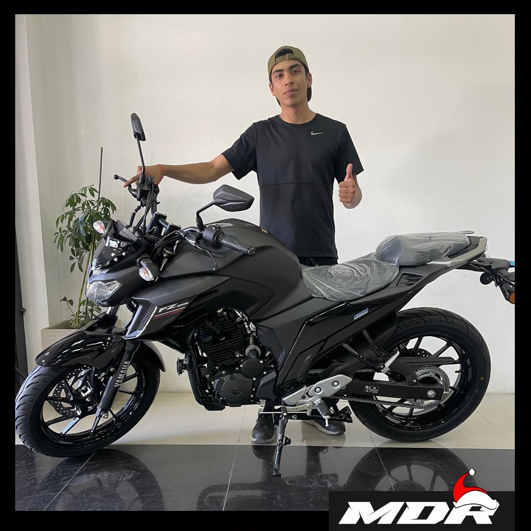 YAMAHA FZ-250, potente motor... - MDR Mundo Dos Ruedas