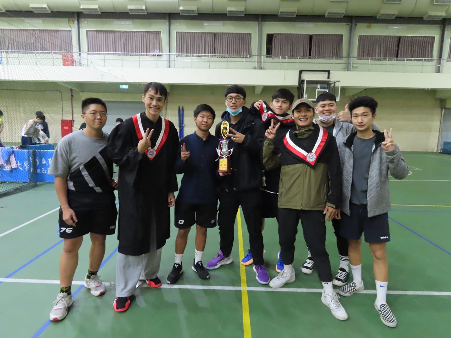 淡江公行系排 - 淡江公行系排 added a new photo.