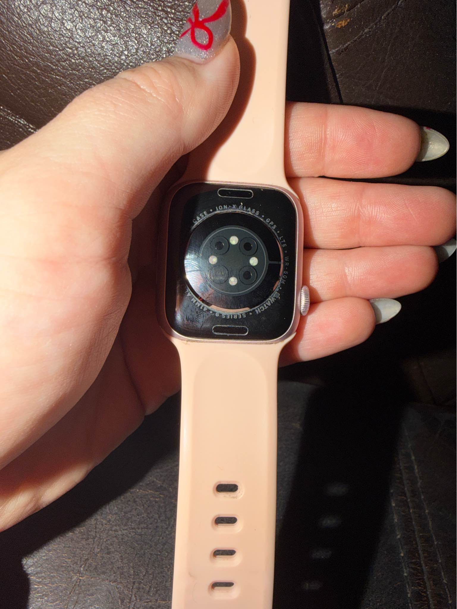 Apple Watch Series 9, 41mm GPS aluminum model. The watch works 