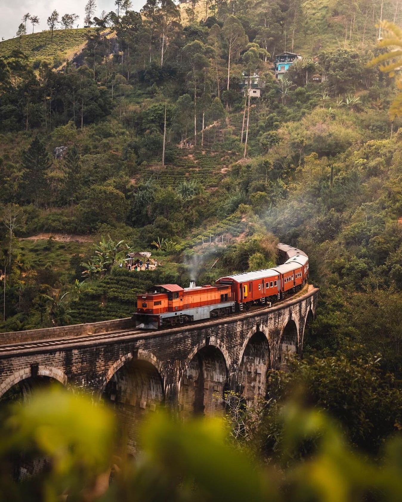 C E - 𝐍𝐢𝐧𝐞 𝐀𝐫𝐜𝐡 𝐁𝐫𝐢𝐝𝐠𝐞, 𝐃𝐞𝐦𝐨𝐝𝐚𝐫𝐚 💚👣🍃 🇱🇰 The Nine Arch Bridge, also ...
