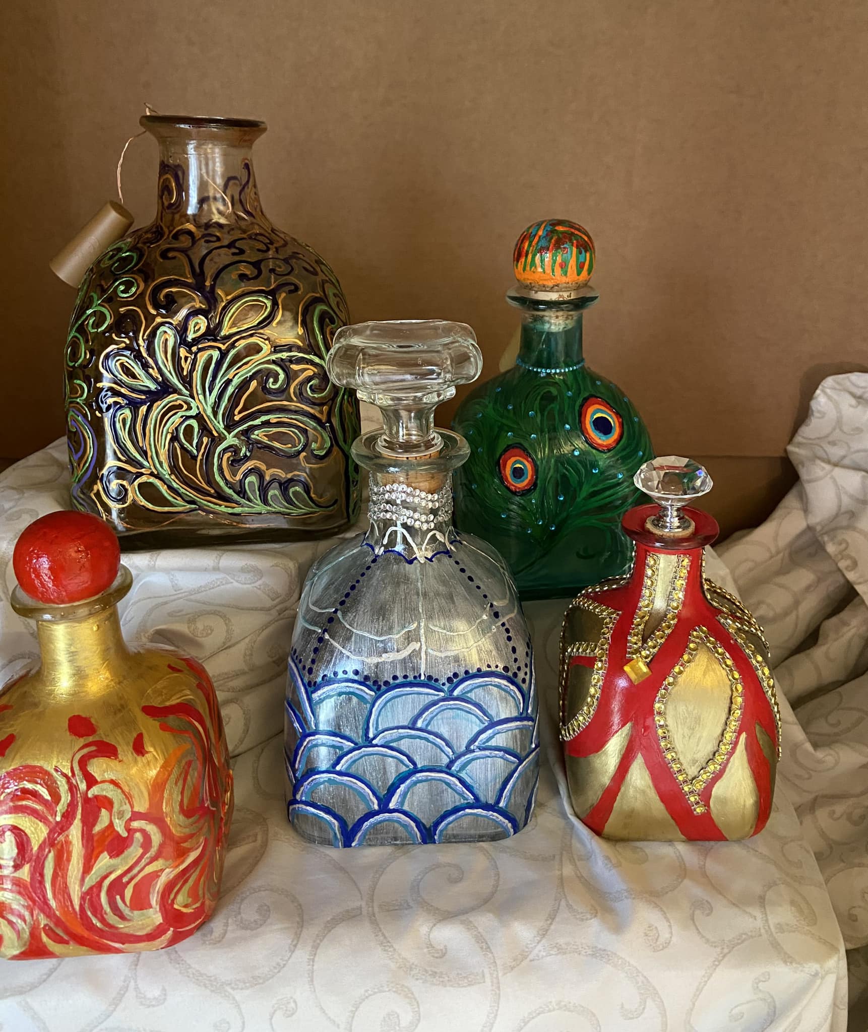 J’s Upcycled WineBottles &Crafts Jbottleart.