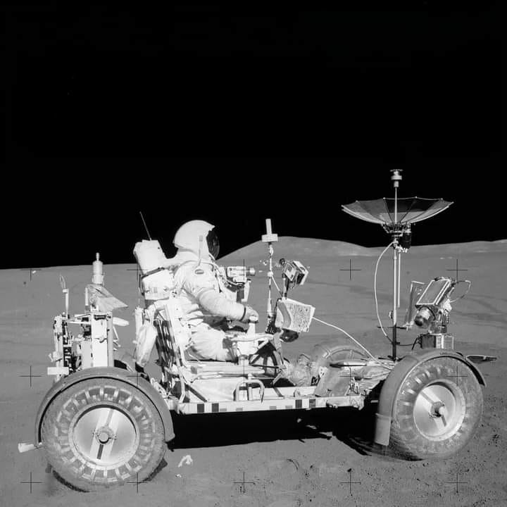 ApoLLo  XV  1971年　 July 26th - on this day in 1971, NASA launched the Apollo 15
