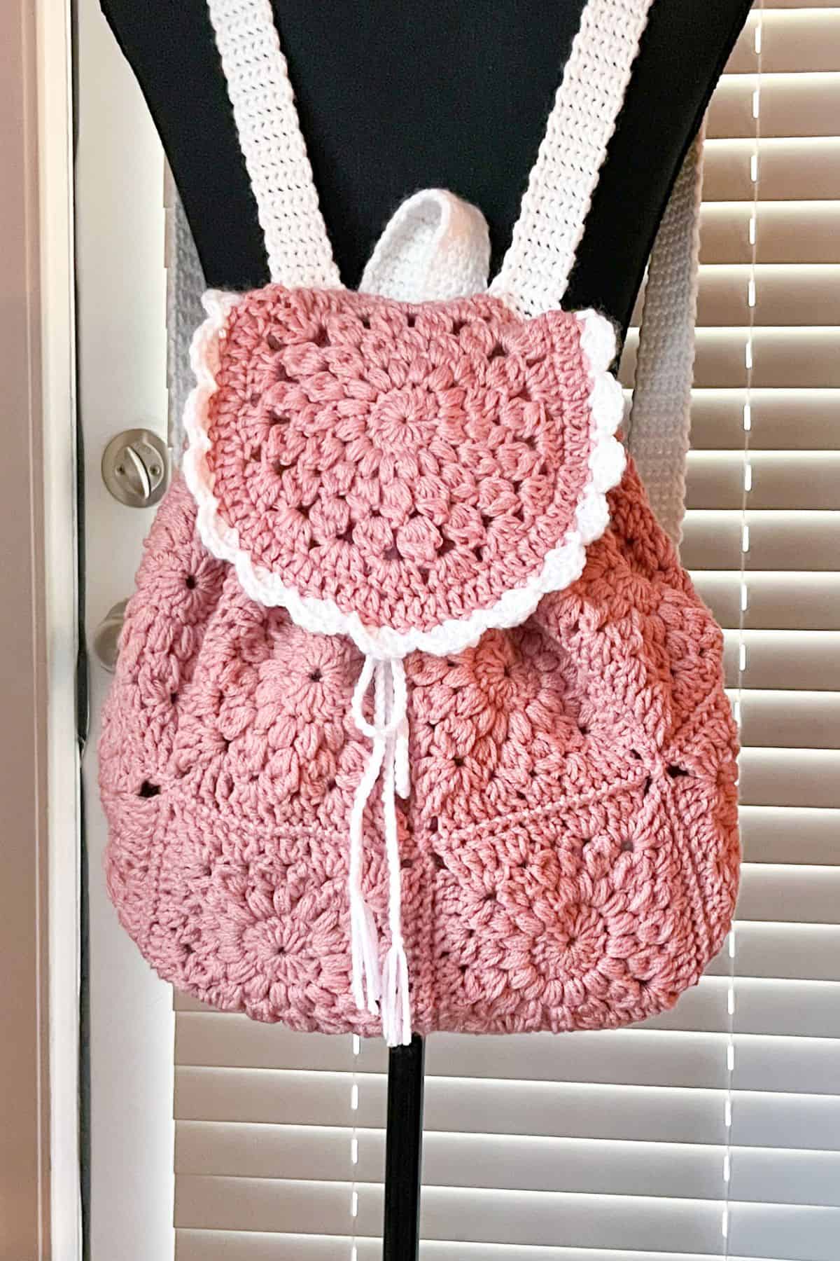 crochet tapestry mini backpack Granny Square Pattern PDF What better way to get bright florals into your everyday wardrobe than with this cute Granny Square Mini Backpack Crochet Pattern? Amazing Tapestry Backpack Crochet Patterns