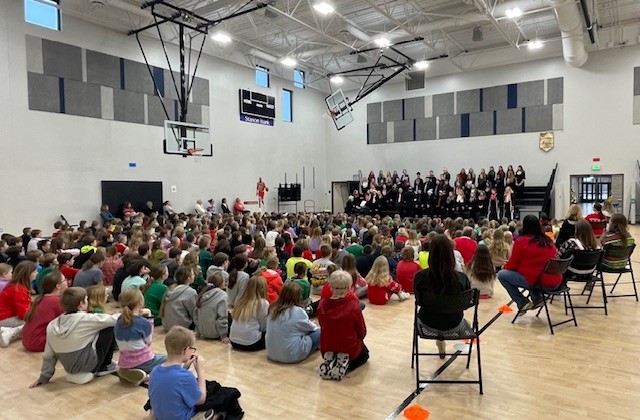 Simle Singers stopped... - Silver Ranch Elementary Bismarck