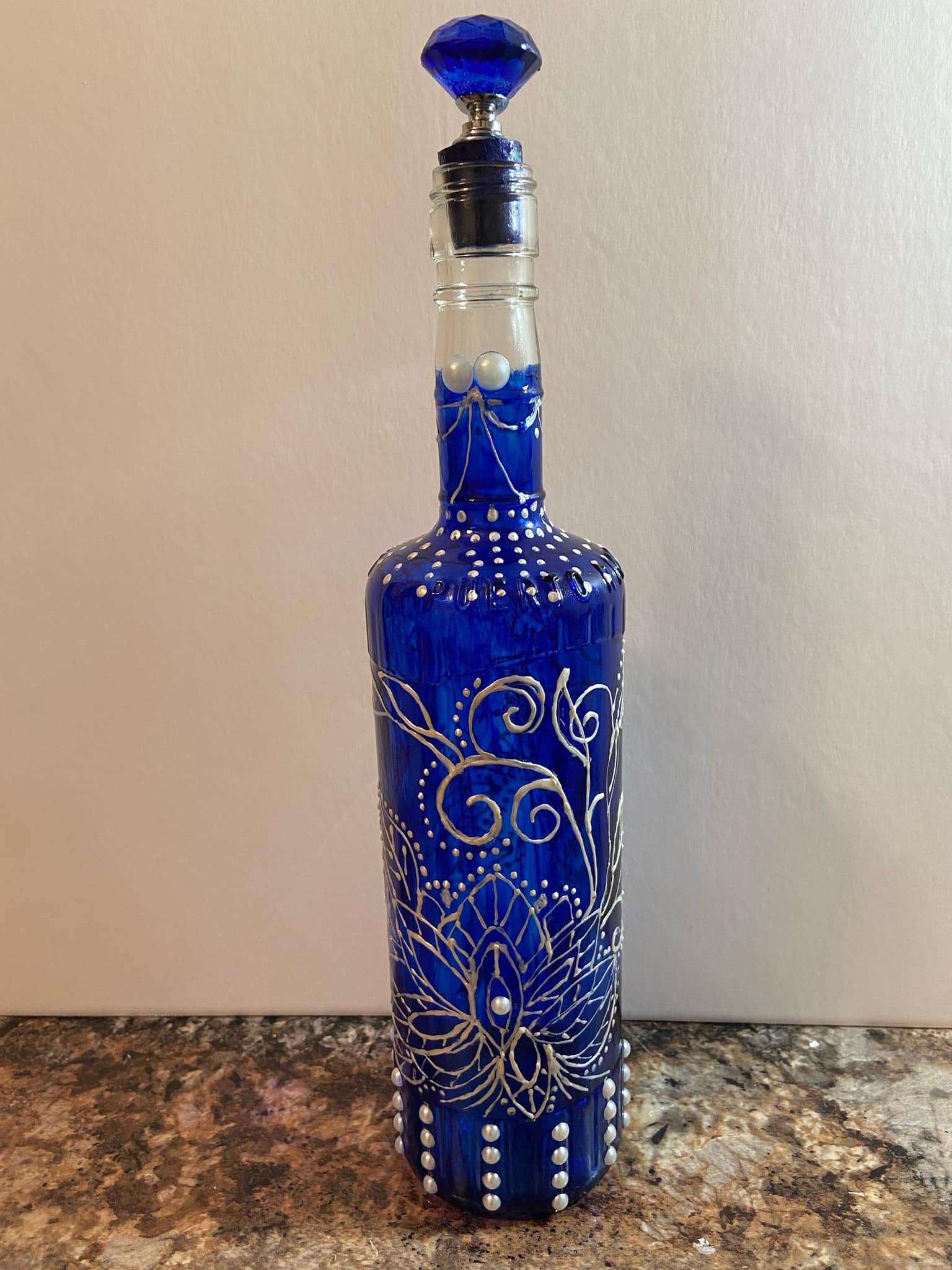 J’s Upcycled WineBottles &Crafts Jbottleart.