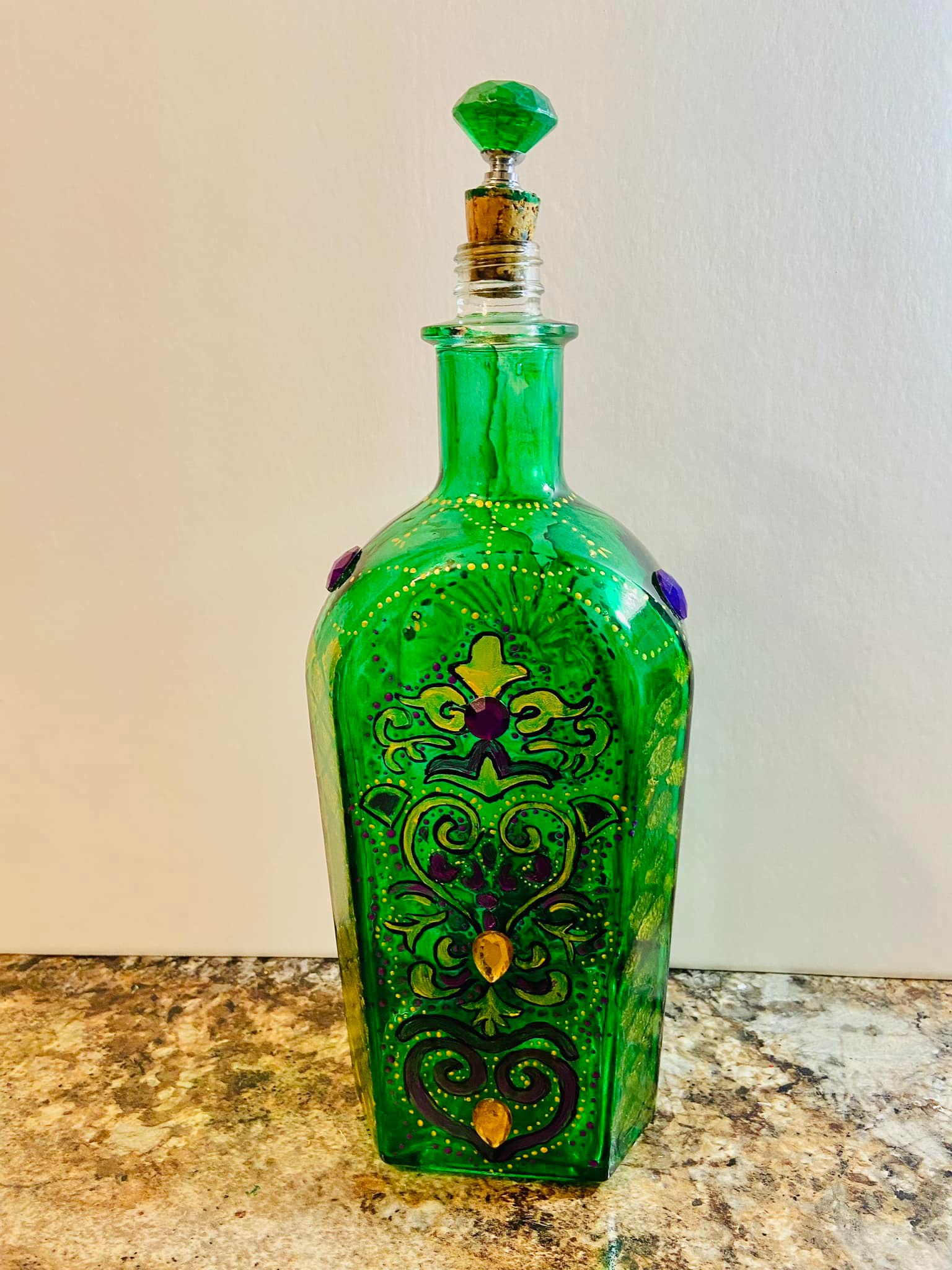 J’s Upcycled WineBottles &Crafts Jbottleart.