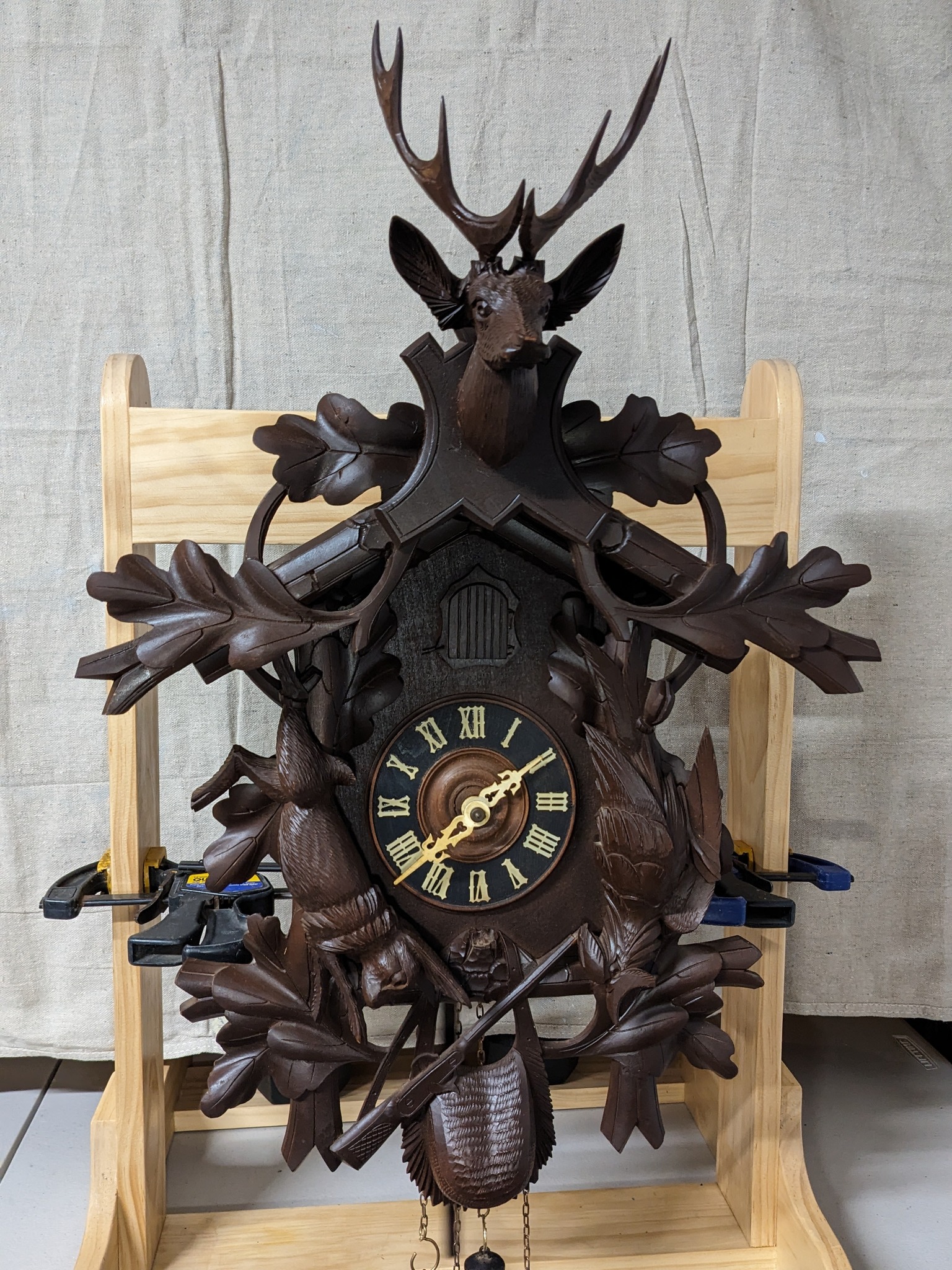 What is the information and specs of a one day cuckoo clock made