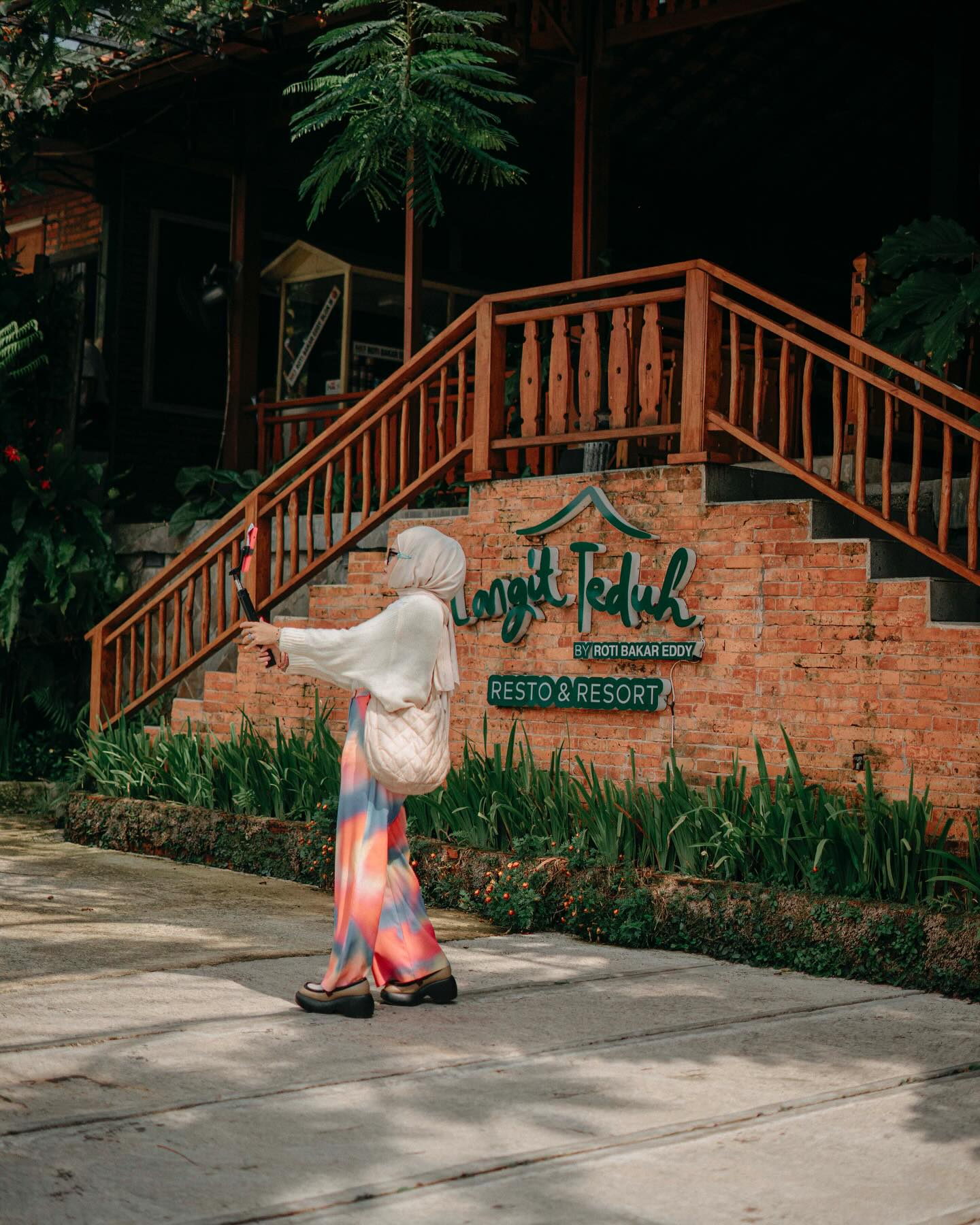 Langit Teduh Resto & Resort by Roti Bakar Eddy