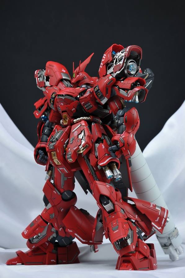 MG 1/100 NEO ZEON MSN-04 Mobile Suit Sazabi 
