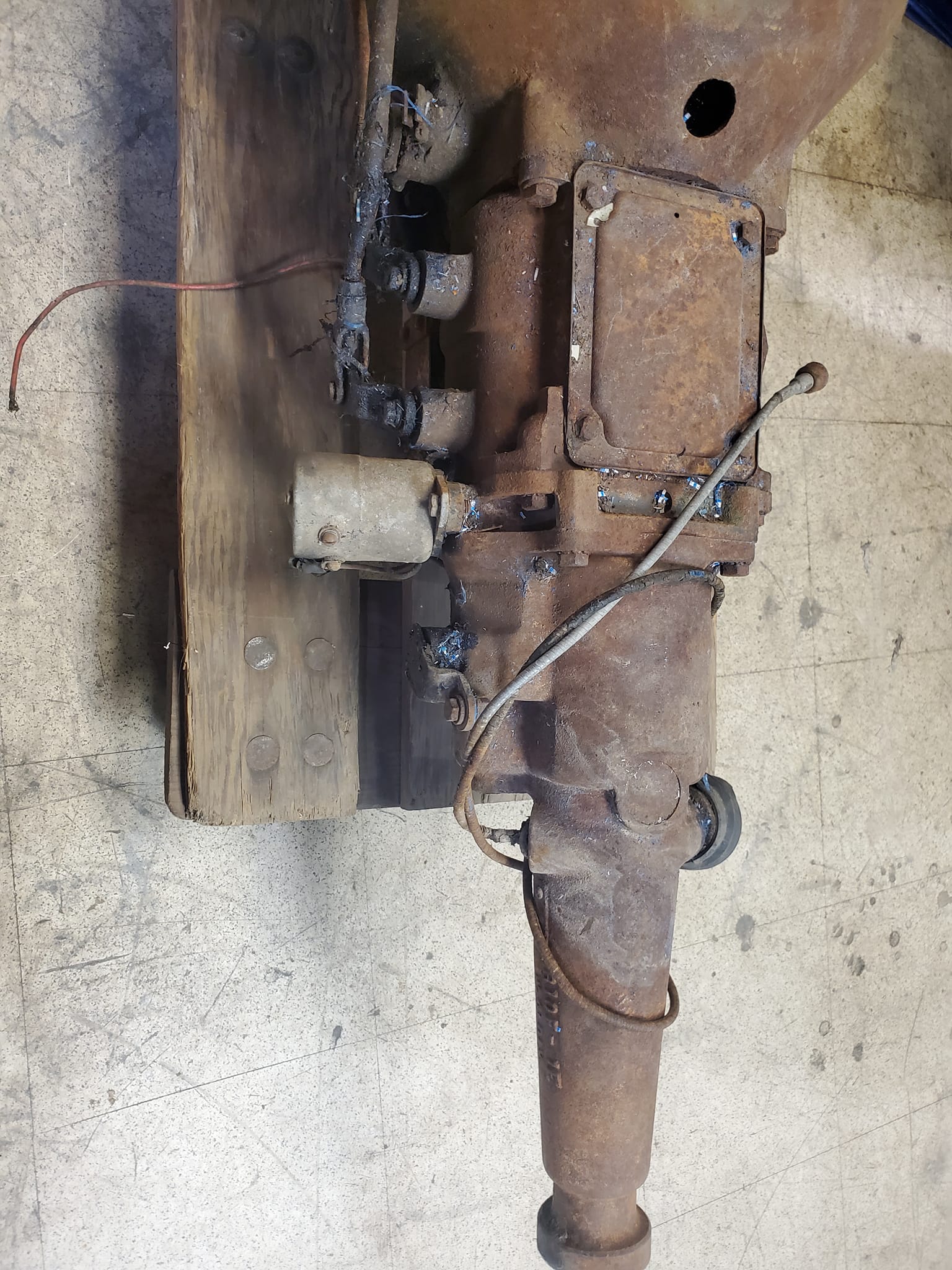 Borg Warner T-96 Transmission With Overdrive Gasket Set - For 4-Bolt Cover, Vintage Applications 9 thumbnail image