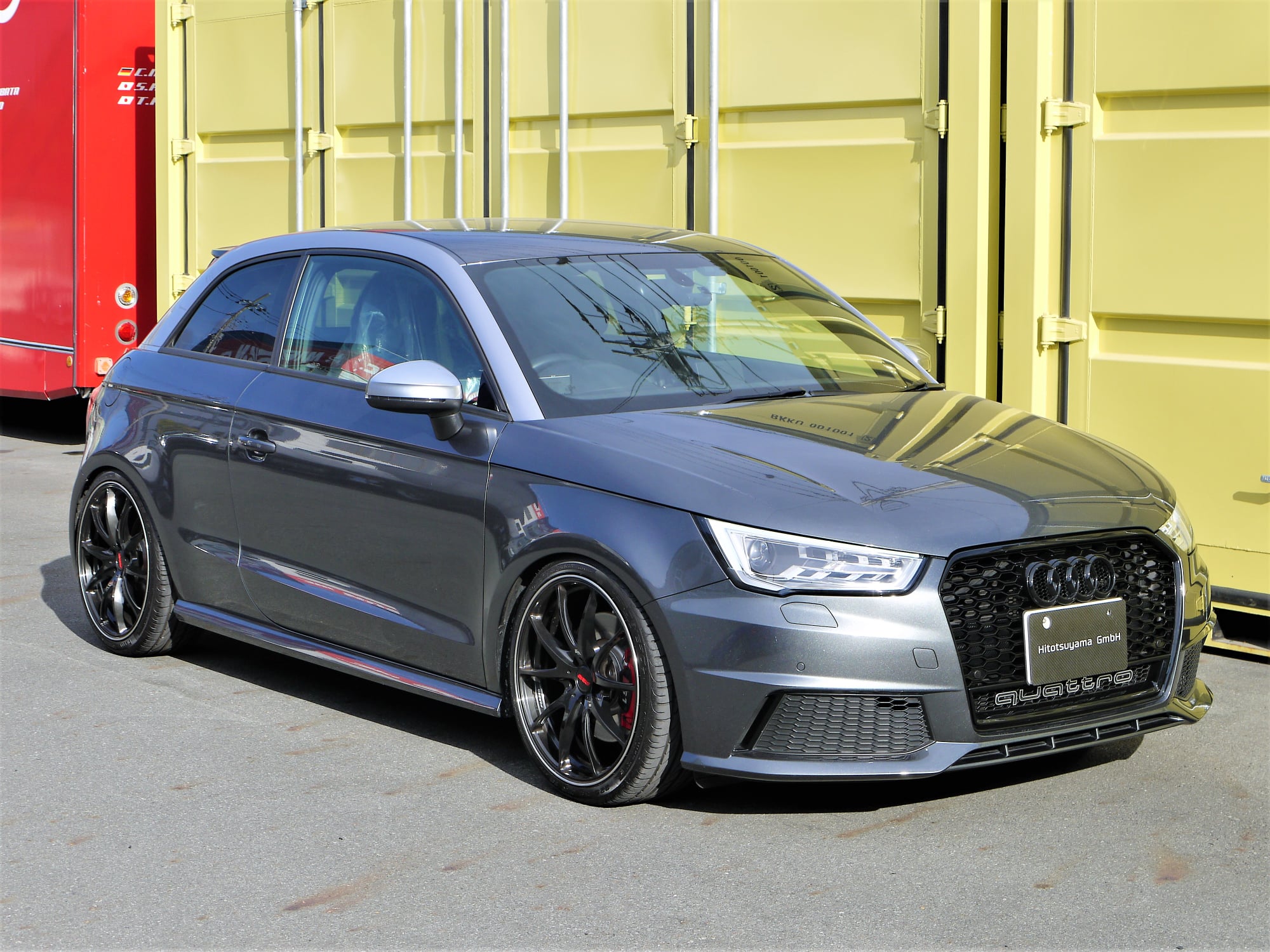 Audi S1 純正 フロントグリル AUDI S1にRSタイプフロントグリル - シュポルト