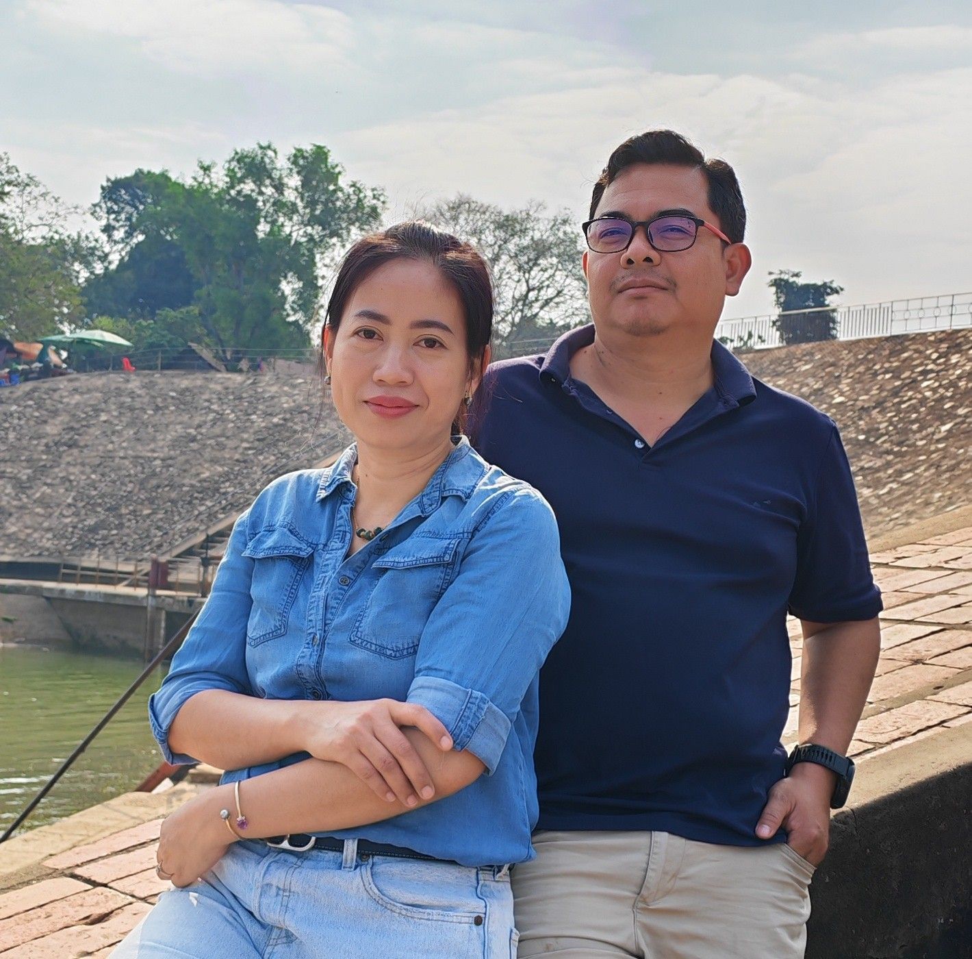 Serey Hem - ពេលជិះវាស្រួល ពេលវាជិះវិញ ធ្ងន់ករ!... | Facebook