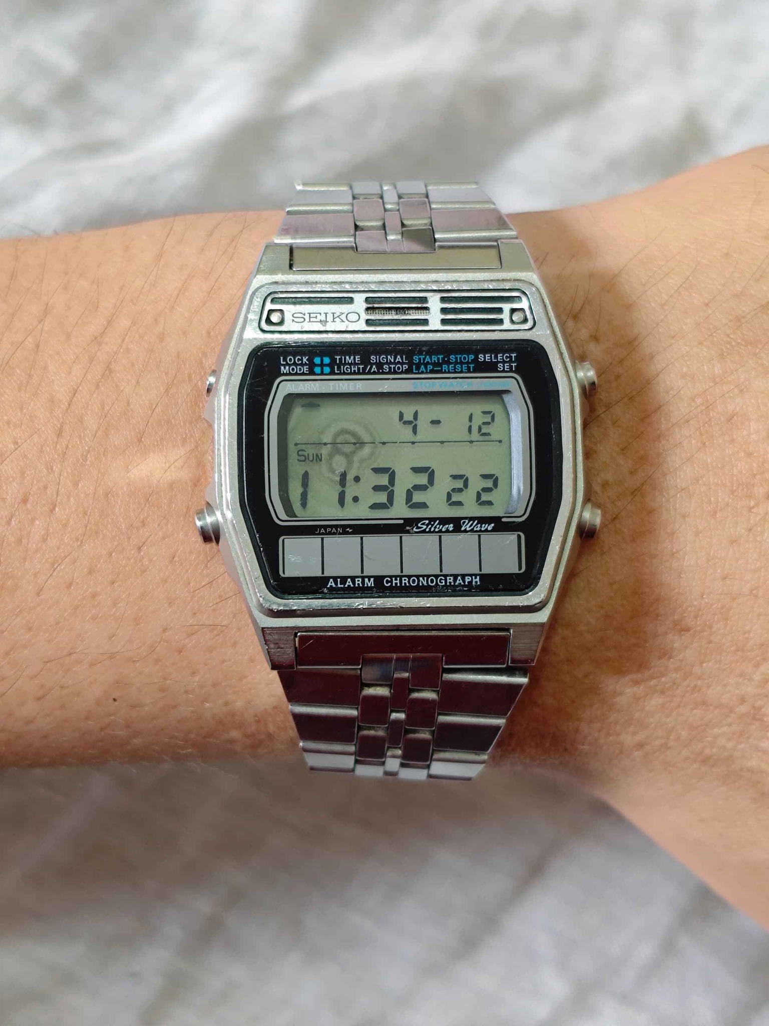 RARE Vintage Seiko SilverWave A258-5000 Solar Digital (1980 