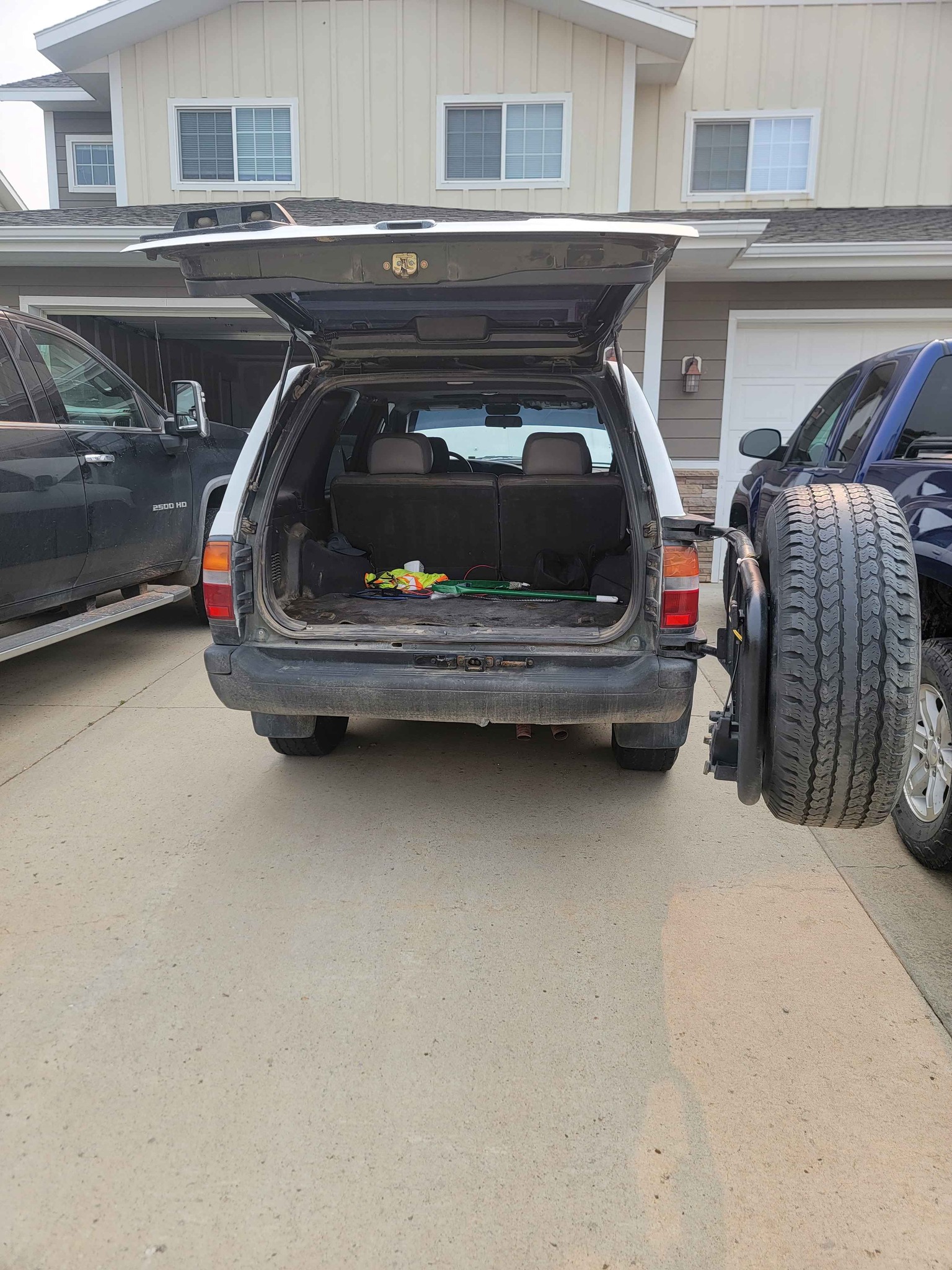 1996 Nissan Path finder · SE Sport Utility 4D Car Interior Parts