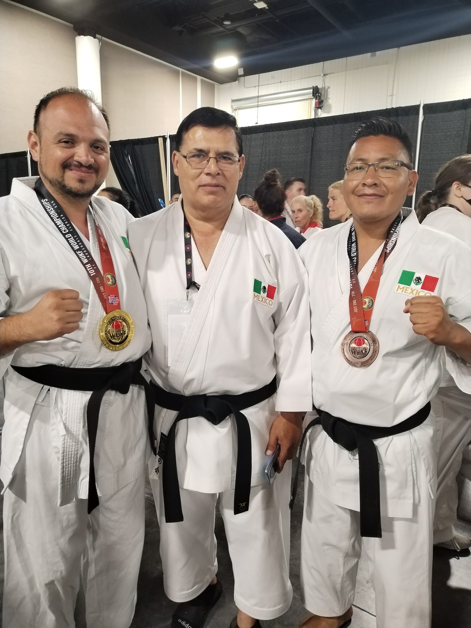 Gracias a las enseñanzas de... - Michi No Kai Shito Ryu