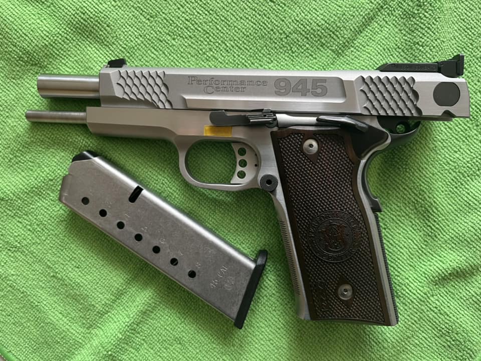 Smith & Wesson Performance Center M945 - KSC