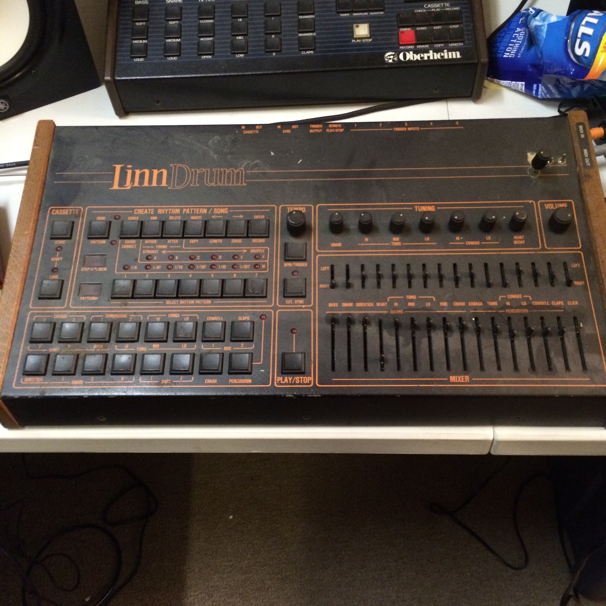 lm-2 drum machine motherboard and components
