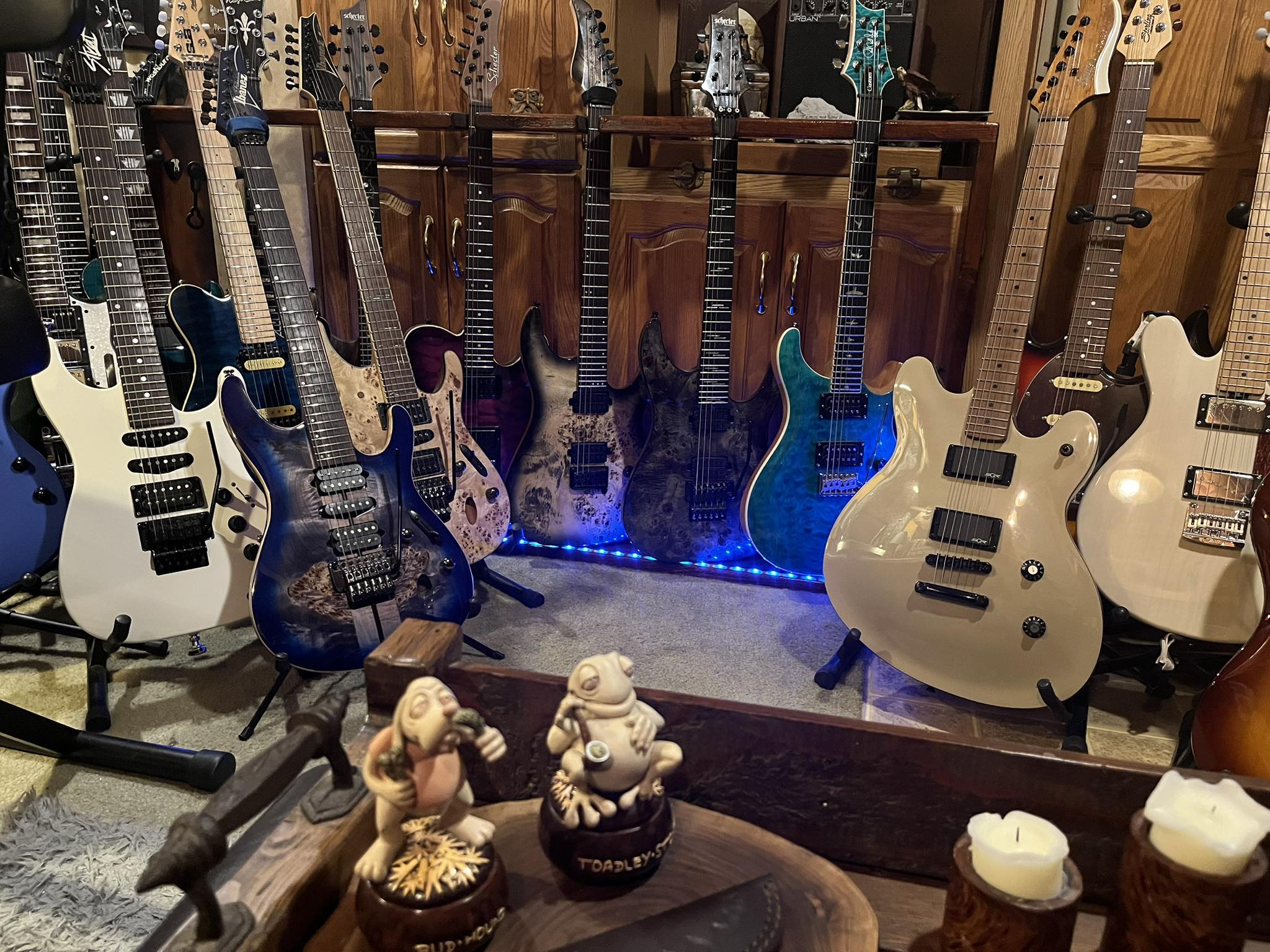Happy Holidays fellow rockers! | Facebook