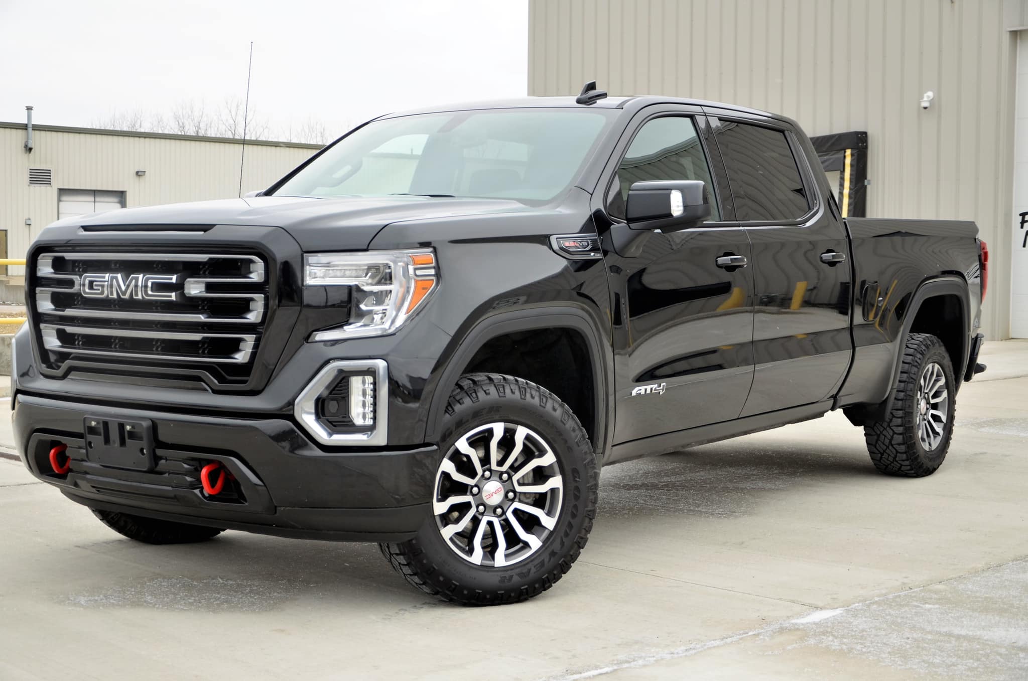 Fusion Motors - 2019 GMC Sierra AT4, 6.2 V8, loaded,...