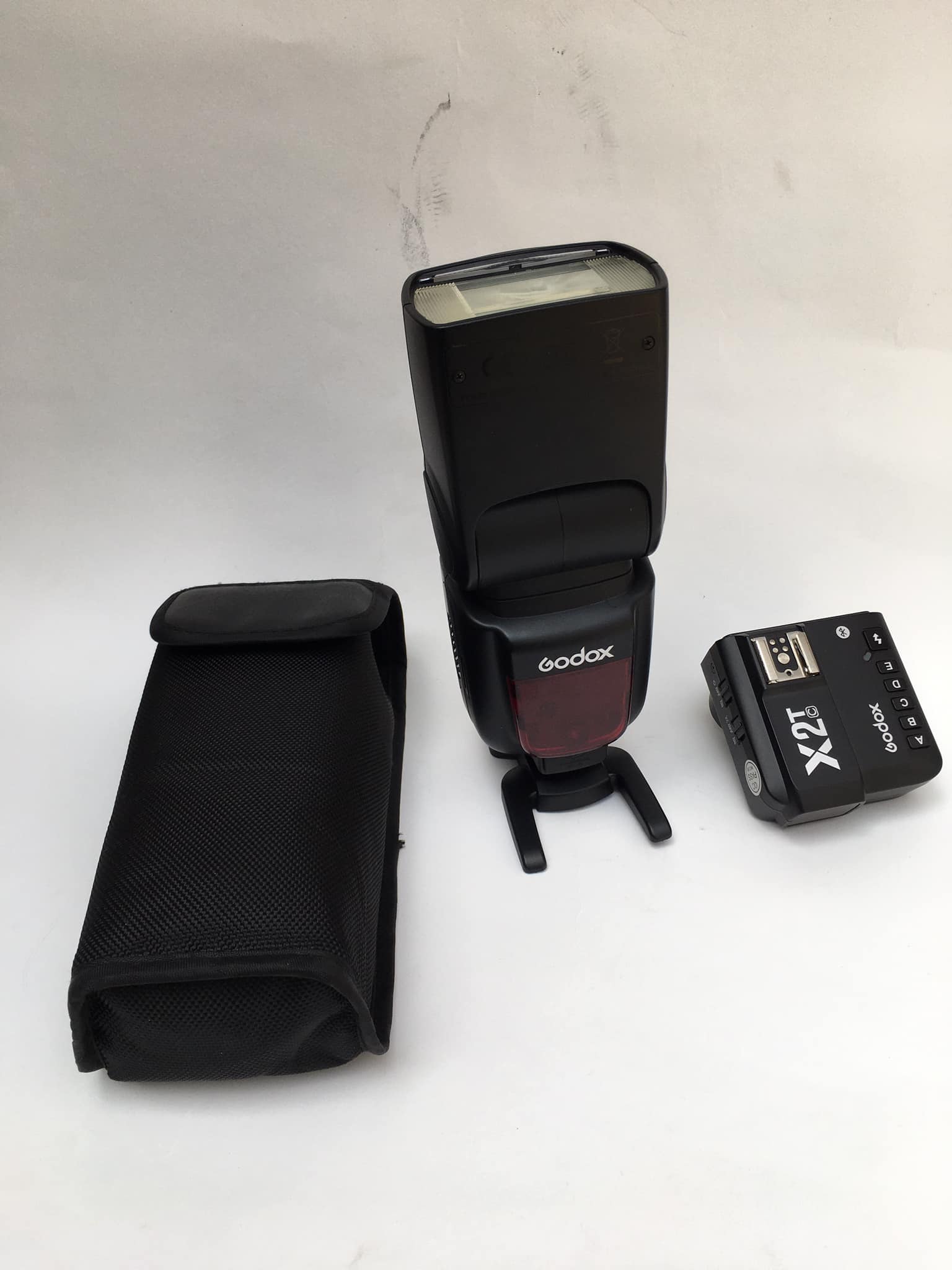 Godox TT685II-C GN60 2.4G TTL HSS Flash Speedlite For Canon + Carry Bag – US Version