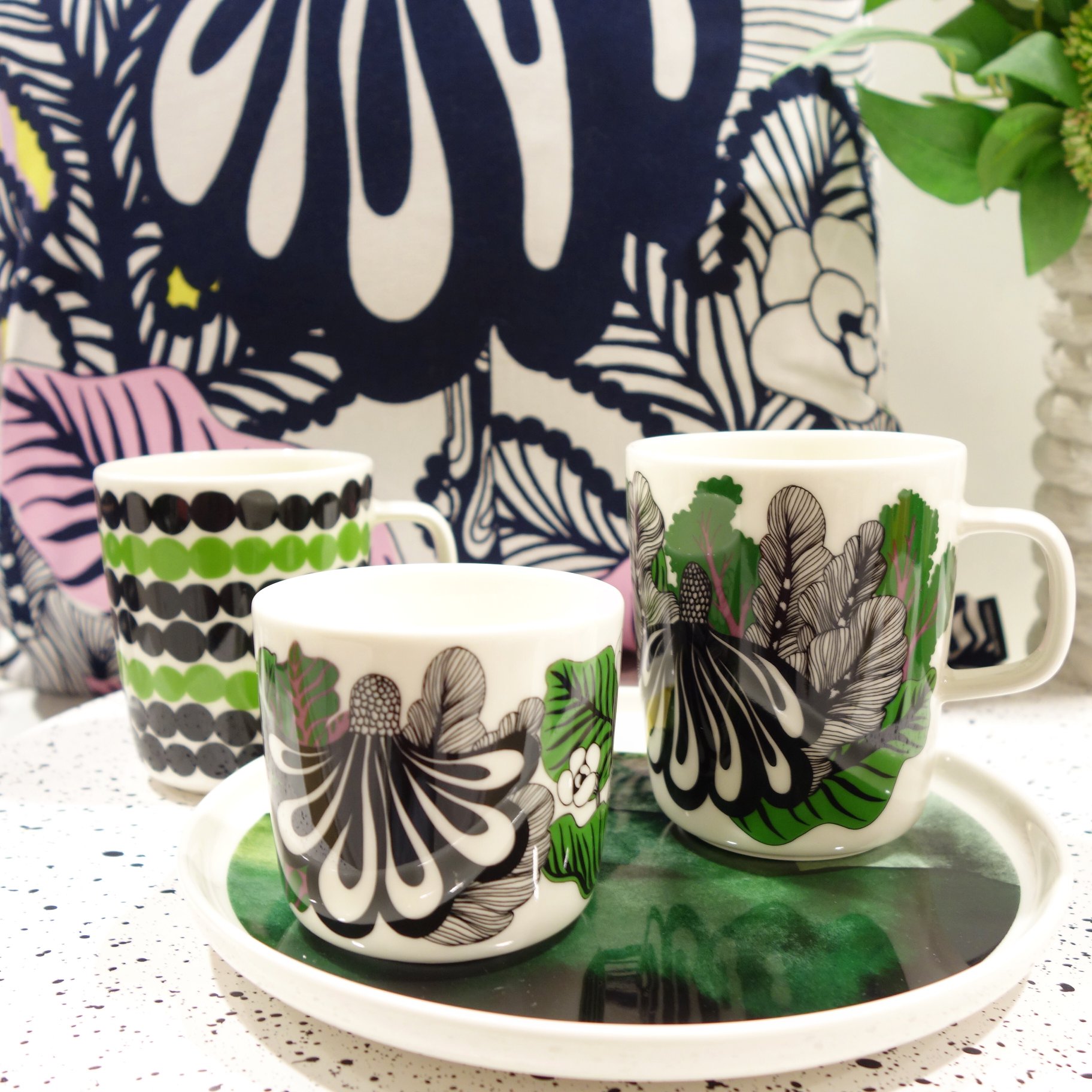 Mix and match! Use the Oiva tableware inventively in your everyday