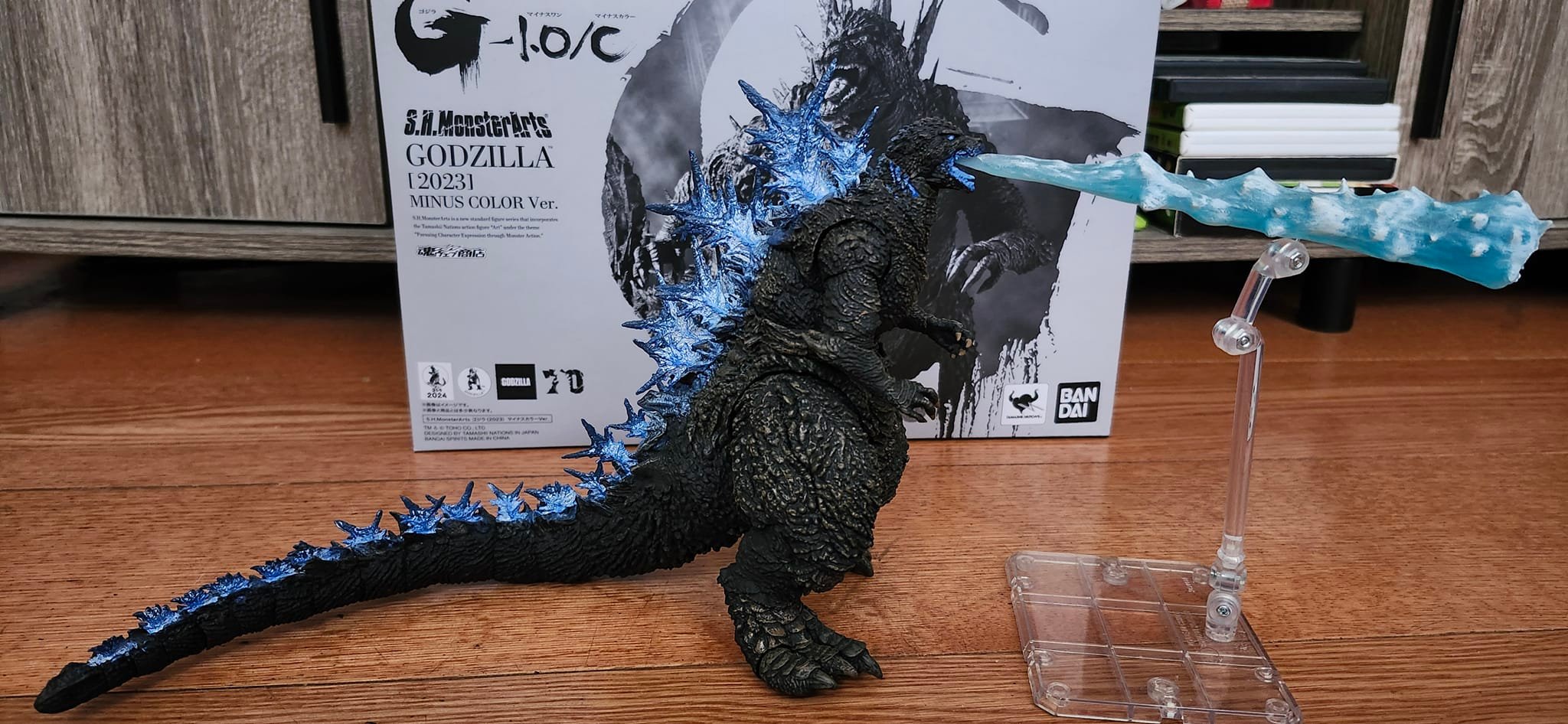 Customizing SH Monsterarts Minus One Godzilla figure