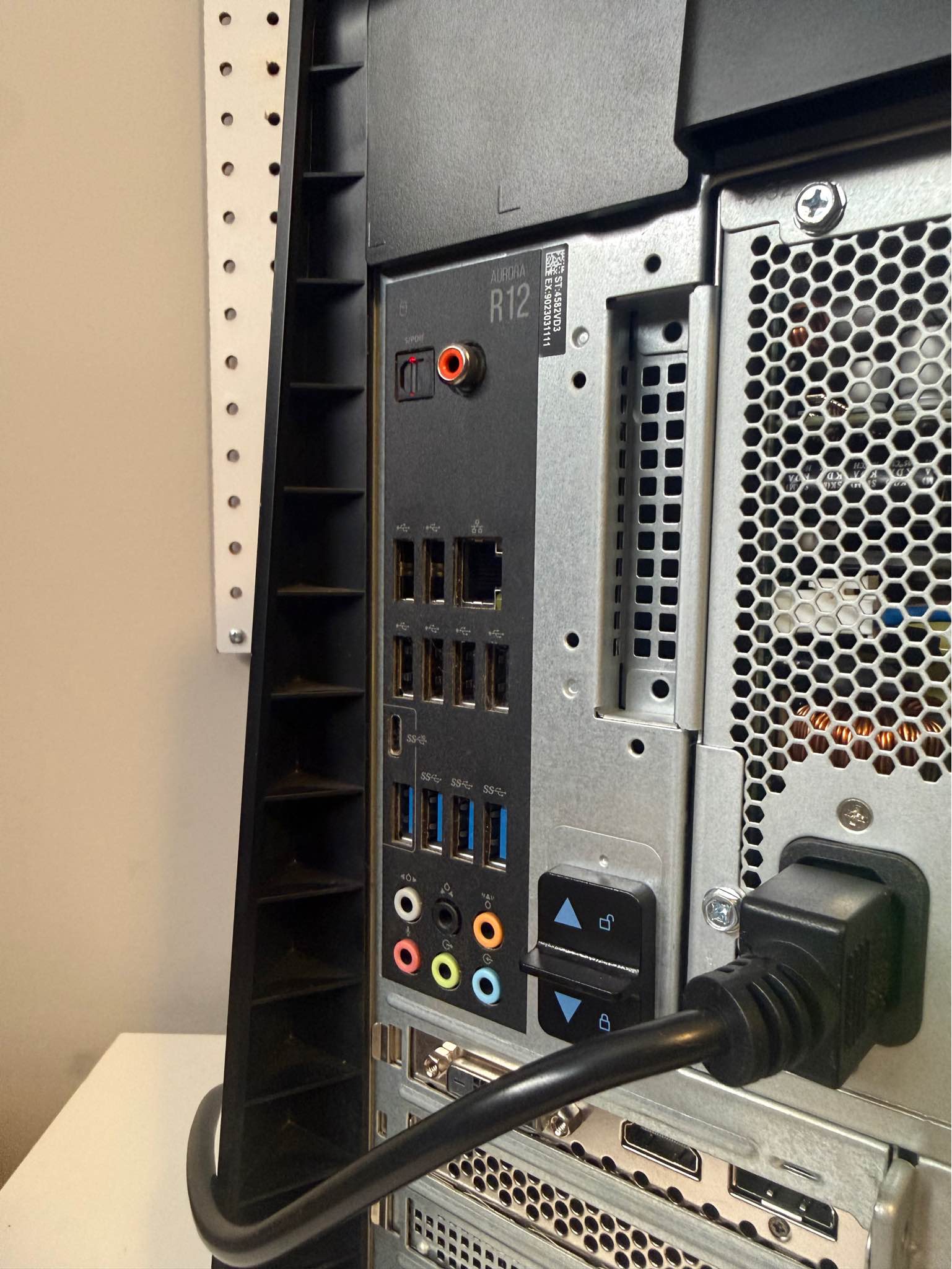 Dell Alienware Aurora R12 Gaming PC, i5-11400f, GTX 1660 Super, 16GBs ...