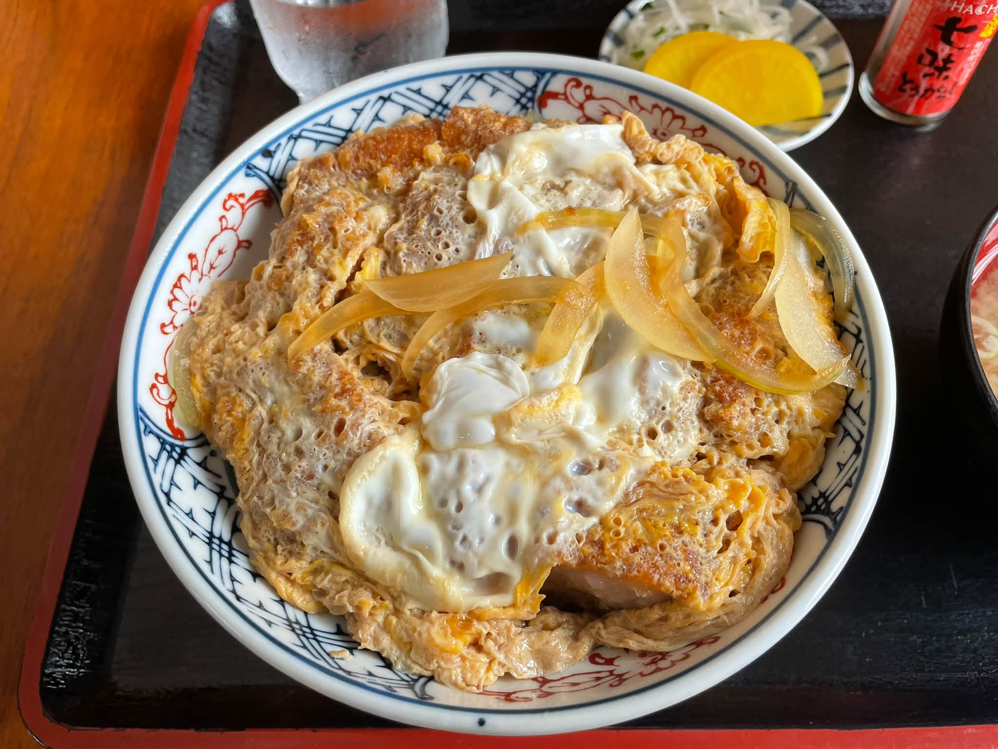 今日のランチは、会津高田町のまるこし食堂さんにて、焼肉定食（1,150