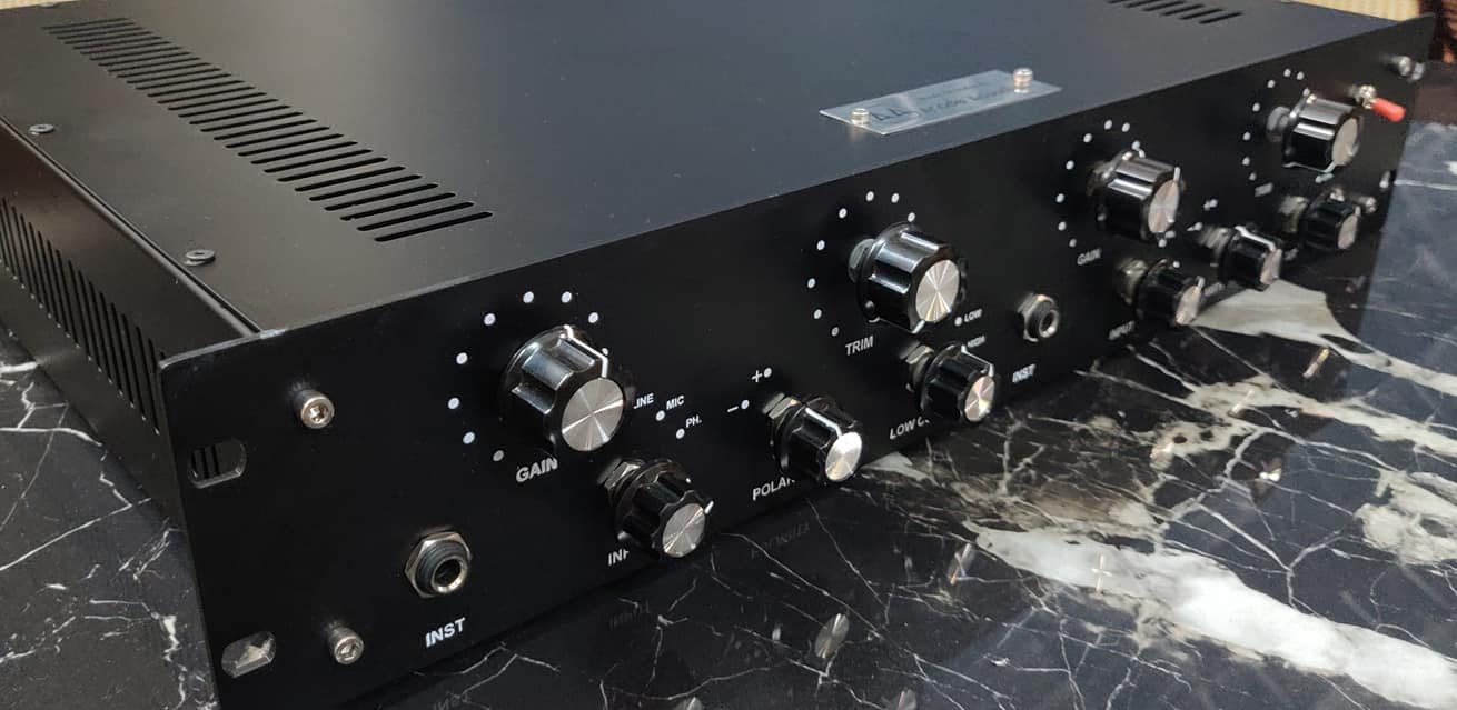 2 channel tube mic preamp built... - Anode Acoustics - India.