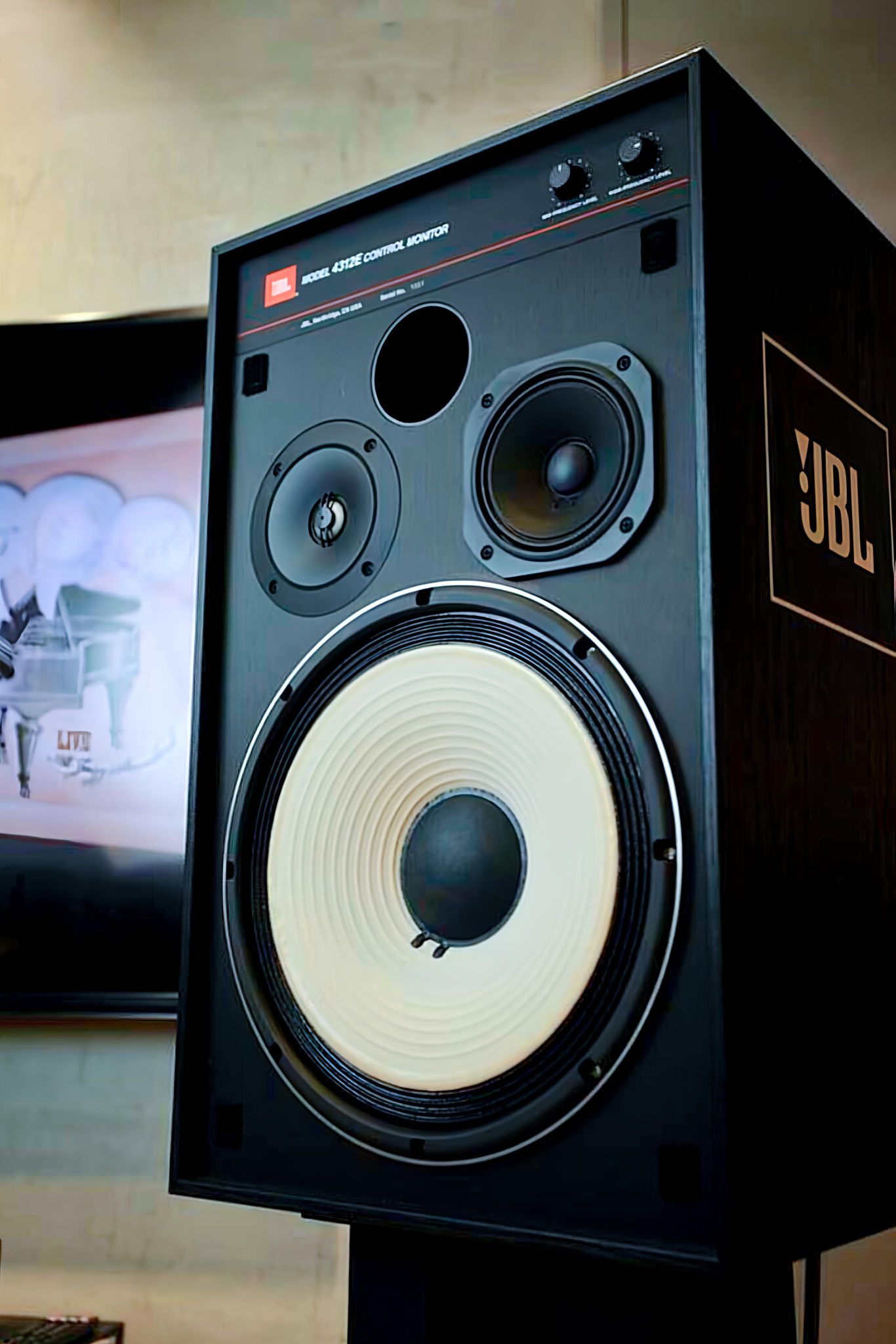 JBL 4312E Control Monitor bookshelf loudspeaker