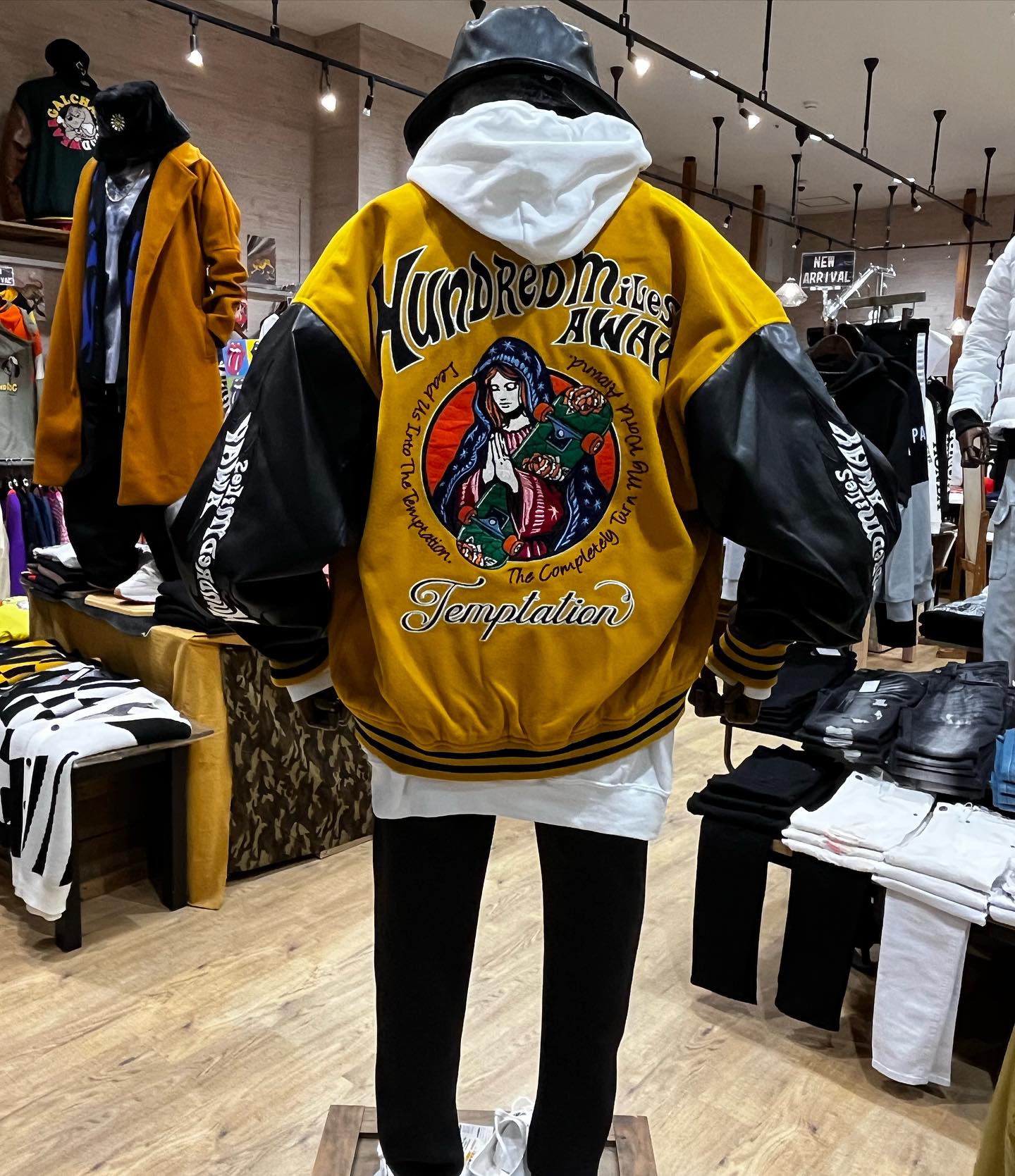 新作入荷しました！ ・ ・ マリア像スタジャン✝️ ・ 某ブランドを 