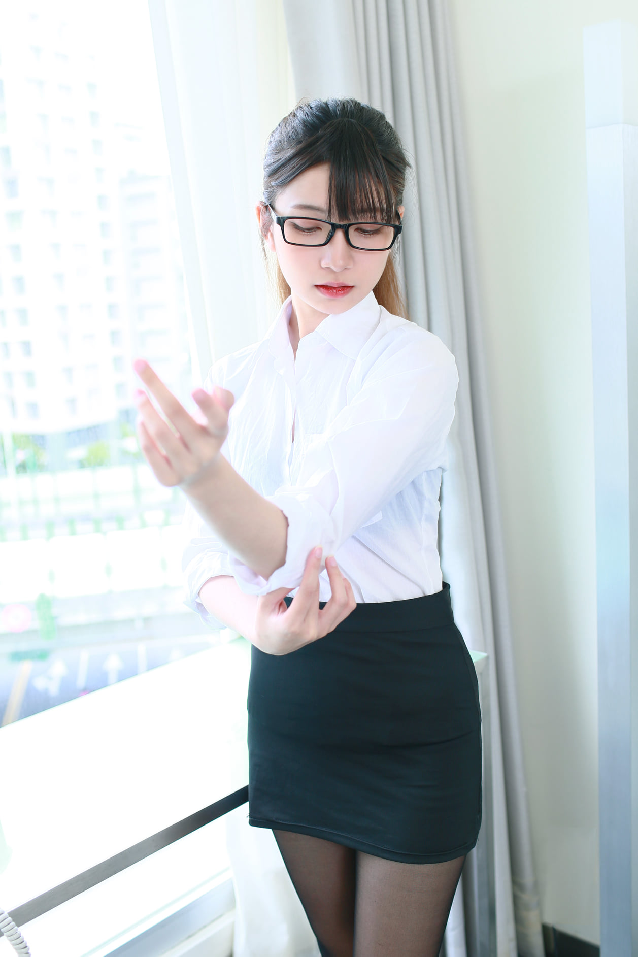ol パンチラ 画像