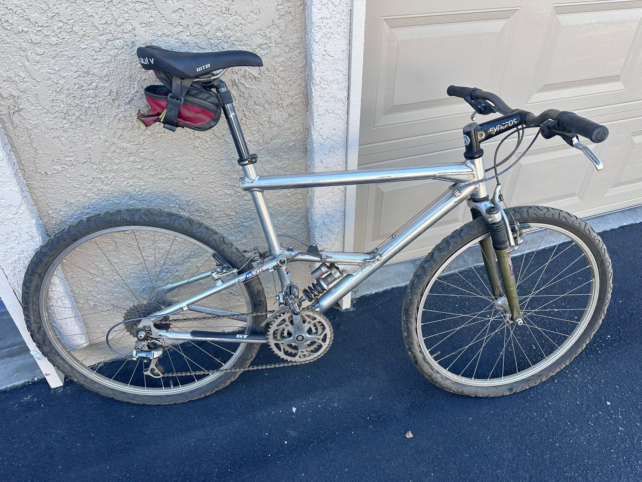 Identify GT RTS team bike model?