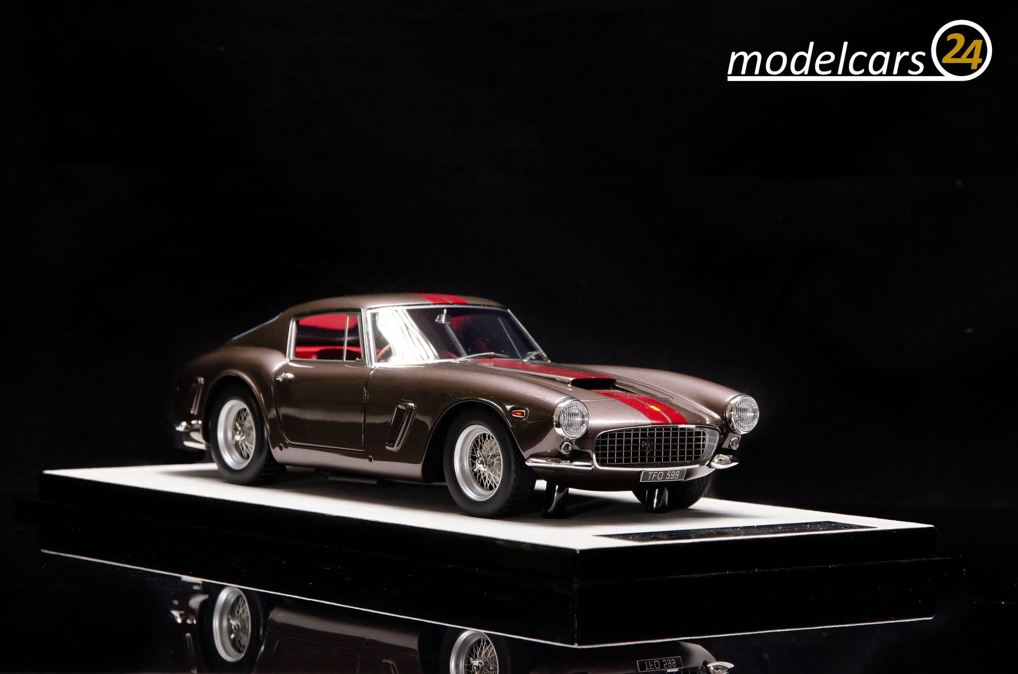 Building Gunze Sangyo 1/24 Ferrari 250GT SWB model car