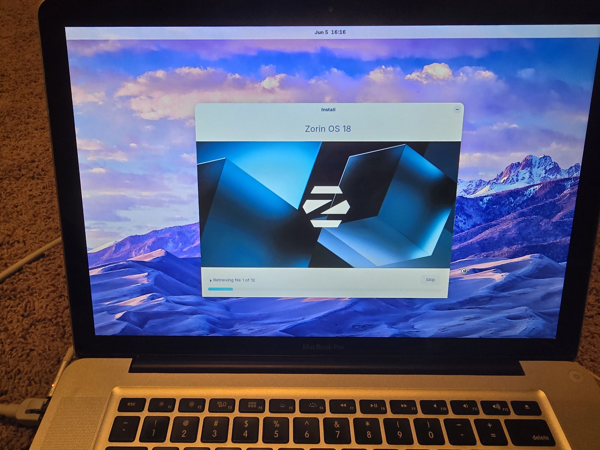 First time installing Zorin OS on a 2010 MacBook Pro