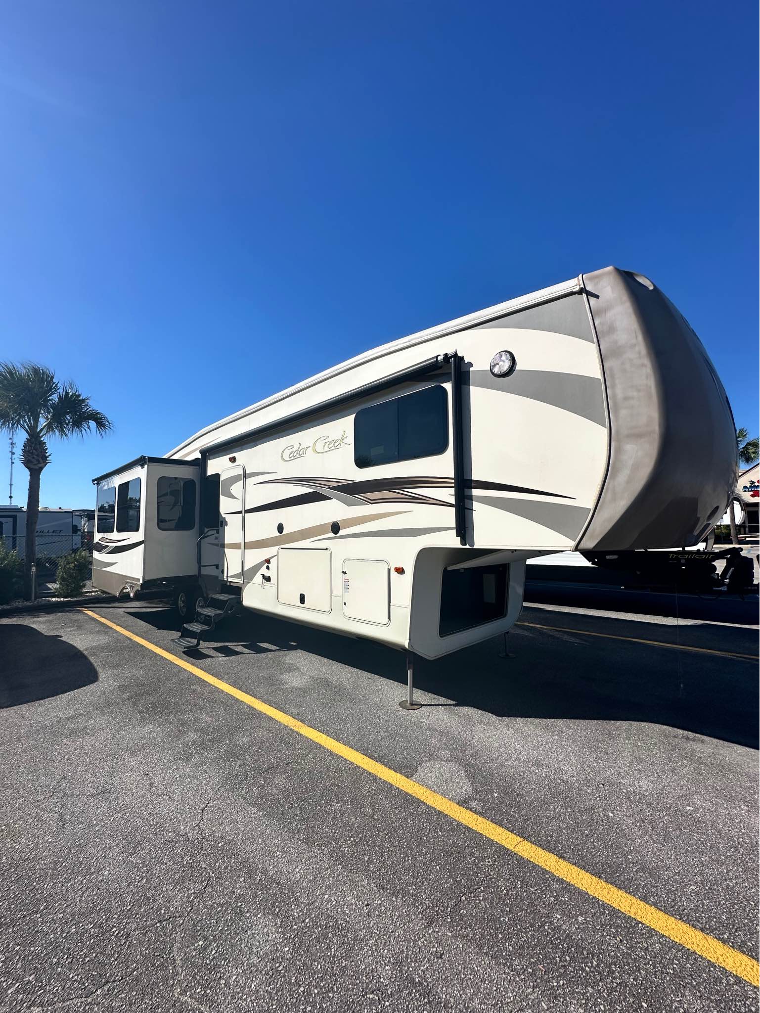 2015 Forest River Cedar Creek Fifth Wheel