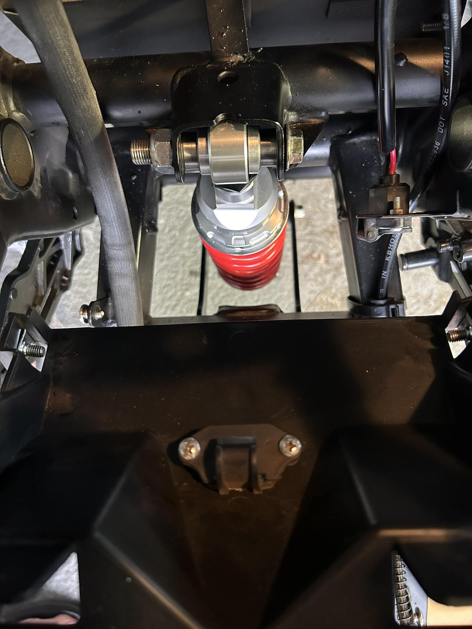 あーる Ninja suspension seat assembly instructions needed