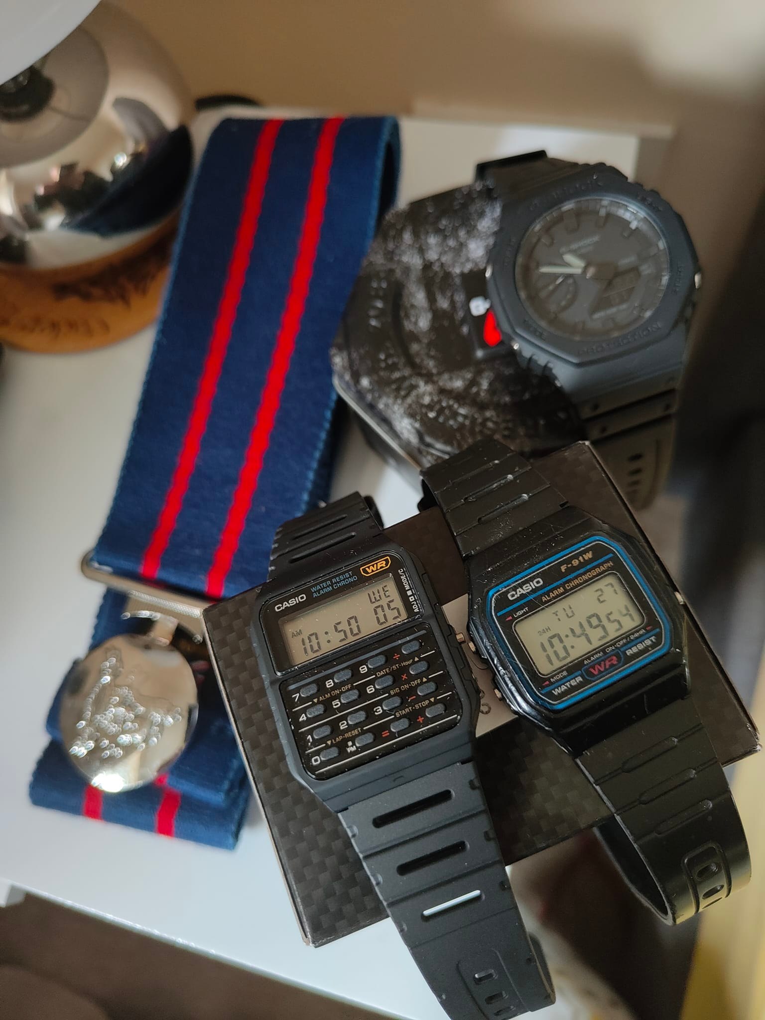 The Casio G-Shock DW-6600-1V Model 1199 bought in de 90