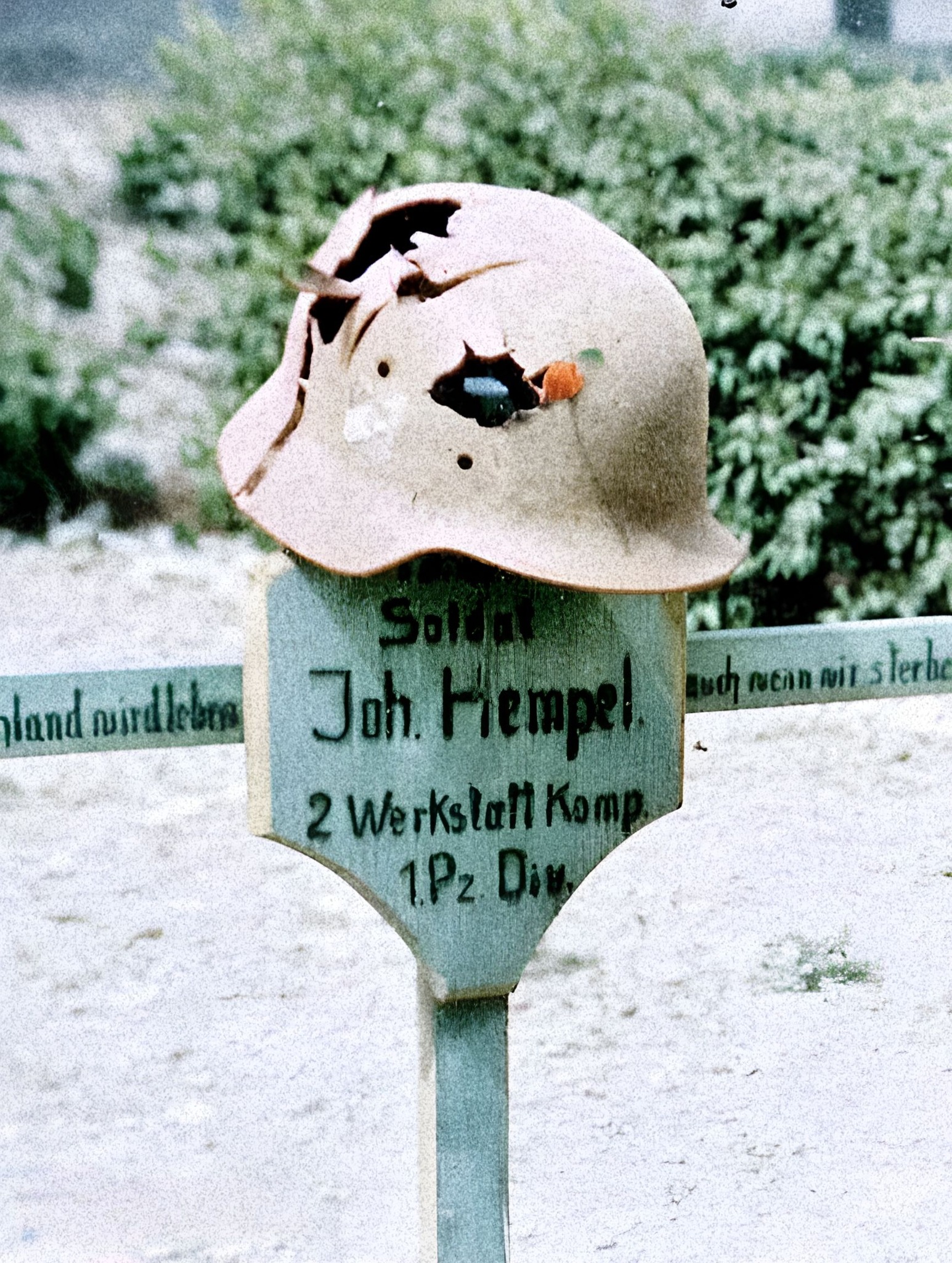 CH Inam - Grave of the German soldier Joh Hempel (1940). #history # ...