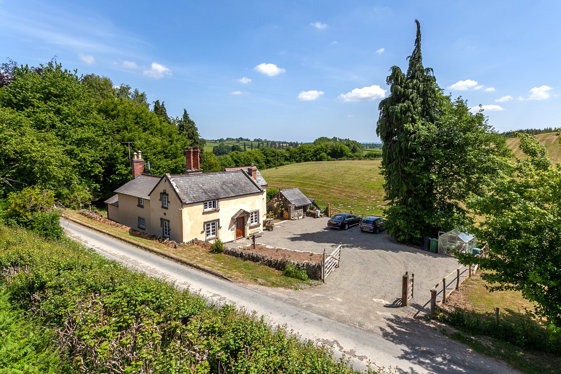NEW PRICE! Wapley Cottage,... - Holters Modern Estate Agents | Facebook