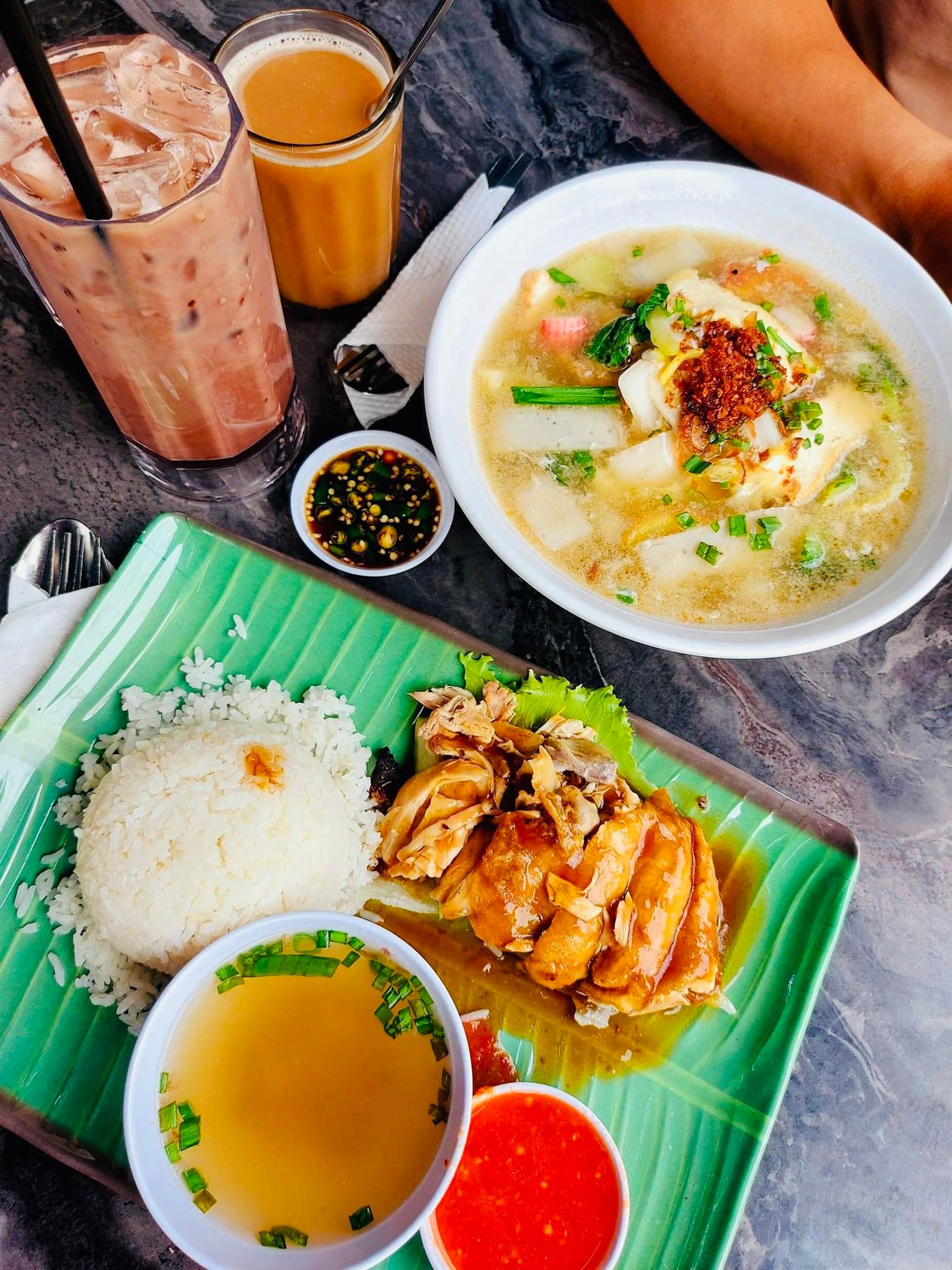 SURIA CHICKEN RICE SHOP TAMAN MINI MALAYSIA & ASEAN CULTURAL PARK ...