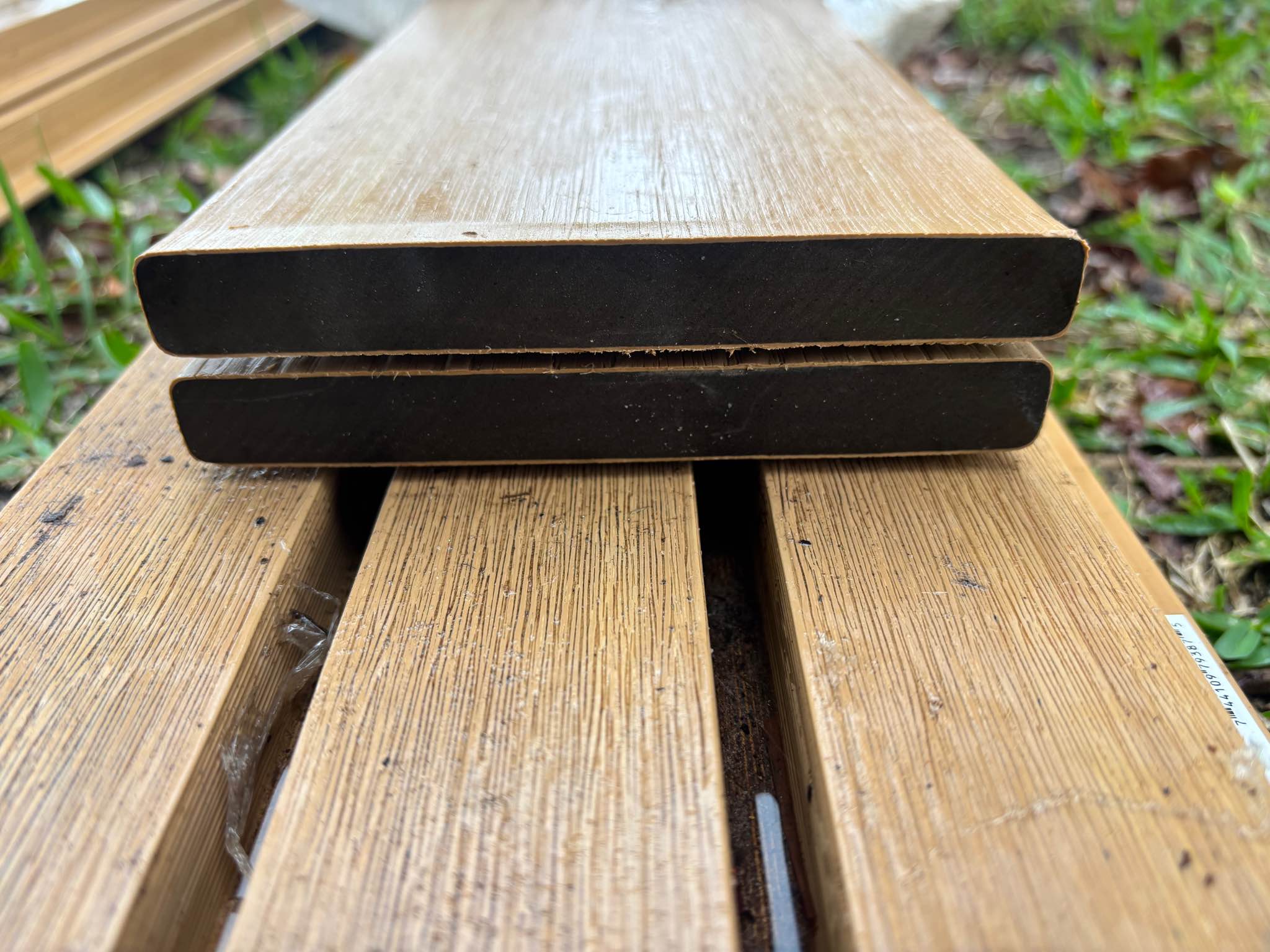 new tech wood - composite decking/ cladding - Fencing - Sunshine Coast ...