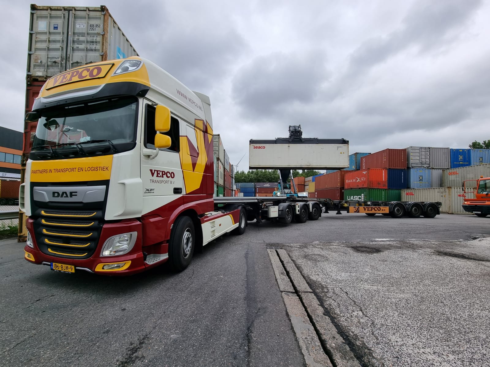 T- Together E- Everyone A-... - Vepco Transport B.V.