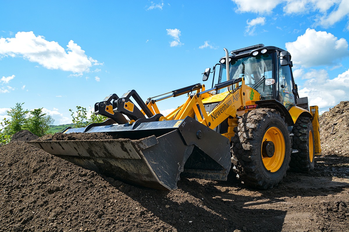 🔥AUGUST 2020 ISSUE🔥 The new edition of EARTHMOVERS MAGAZINE has