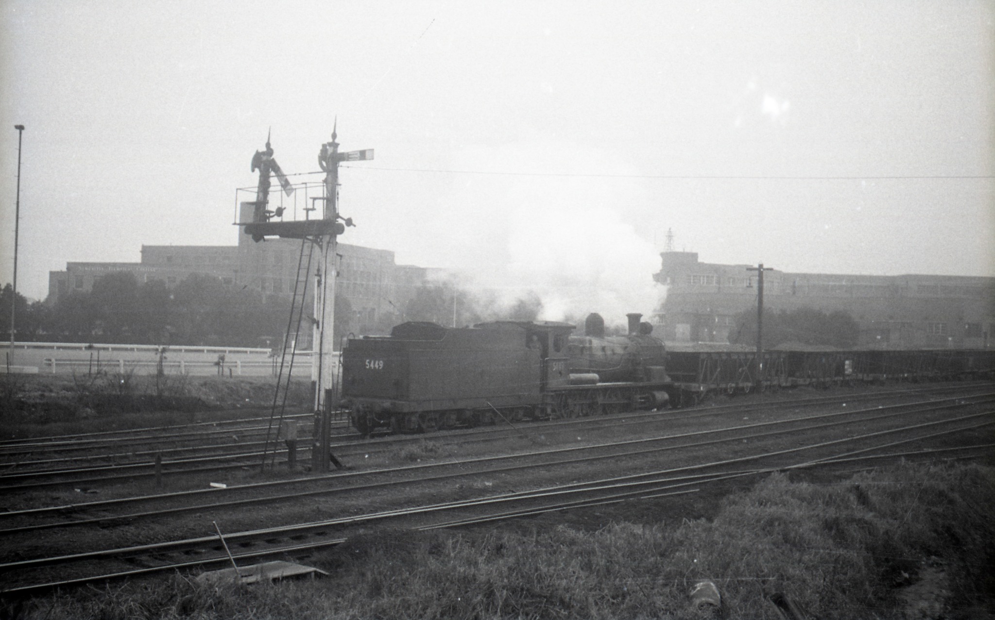 5449 Coal ex Port Waratah at Scholey St 1.07 pm 20/11/1968