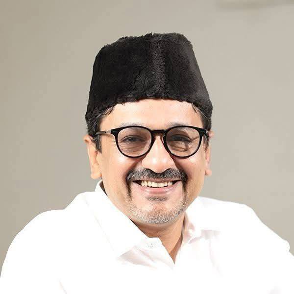ഈ ചിത്രം 82 വയസ്സ് പ്രായമുള്ള പിണറായി സഖാവിനുള്ള സന്ദേശമാണ്... | Haroon ...