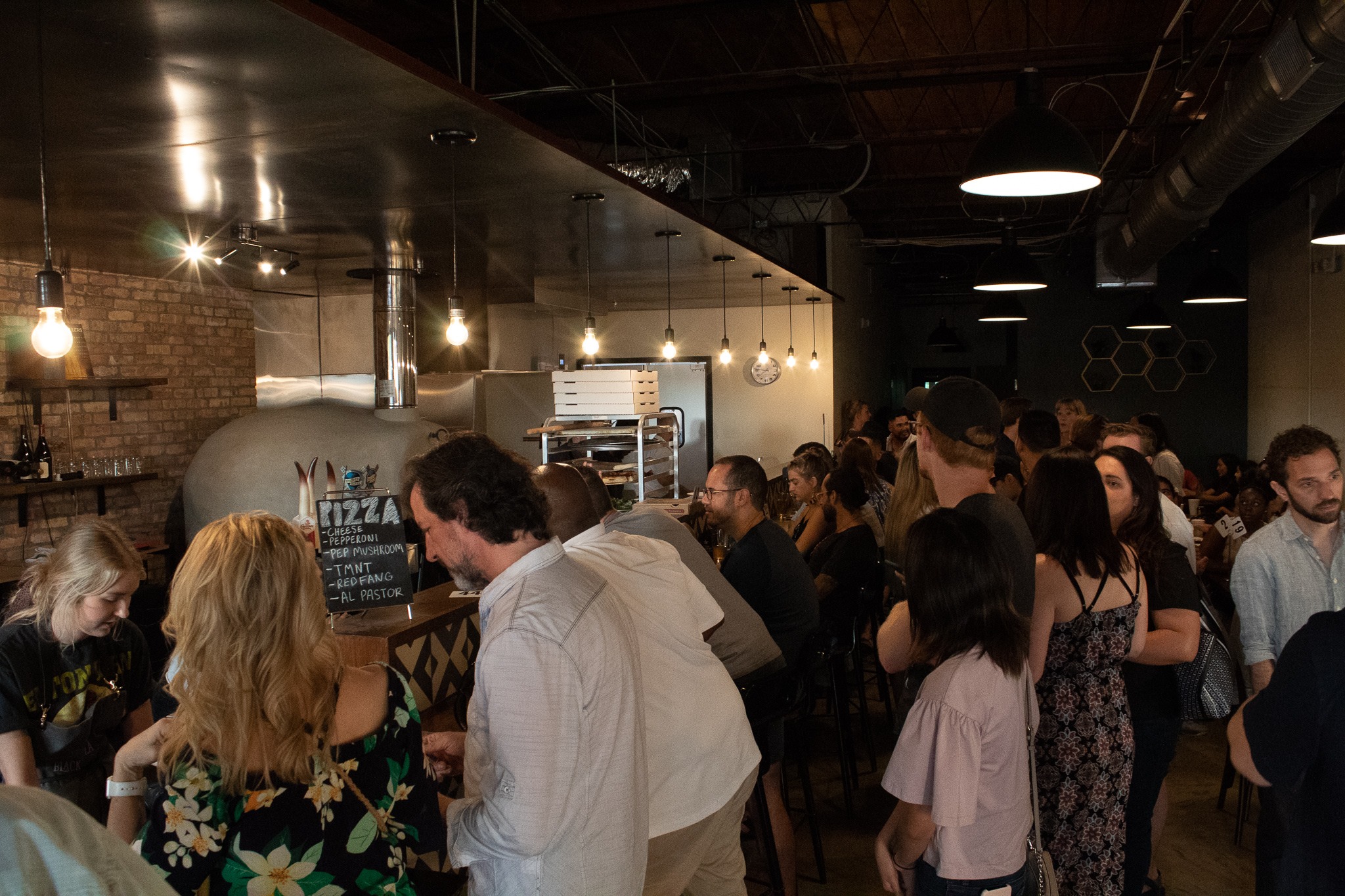 Fort Worth Weekly reviews new pizzeria