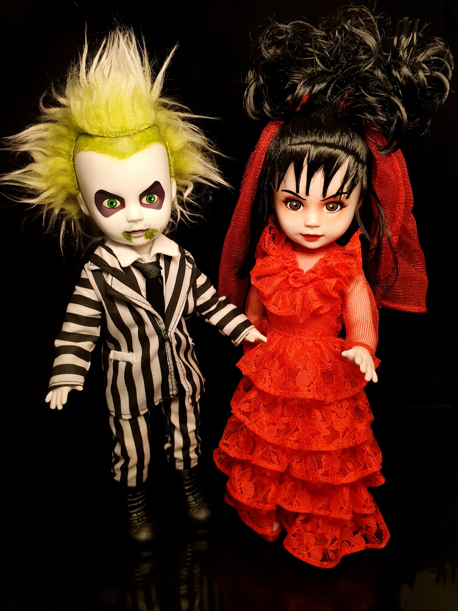 Twisted Love: Rose & Violet