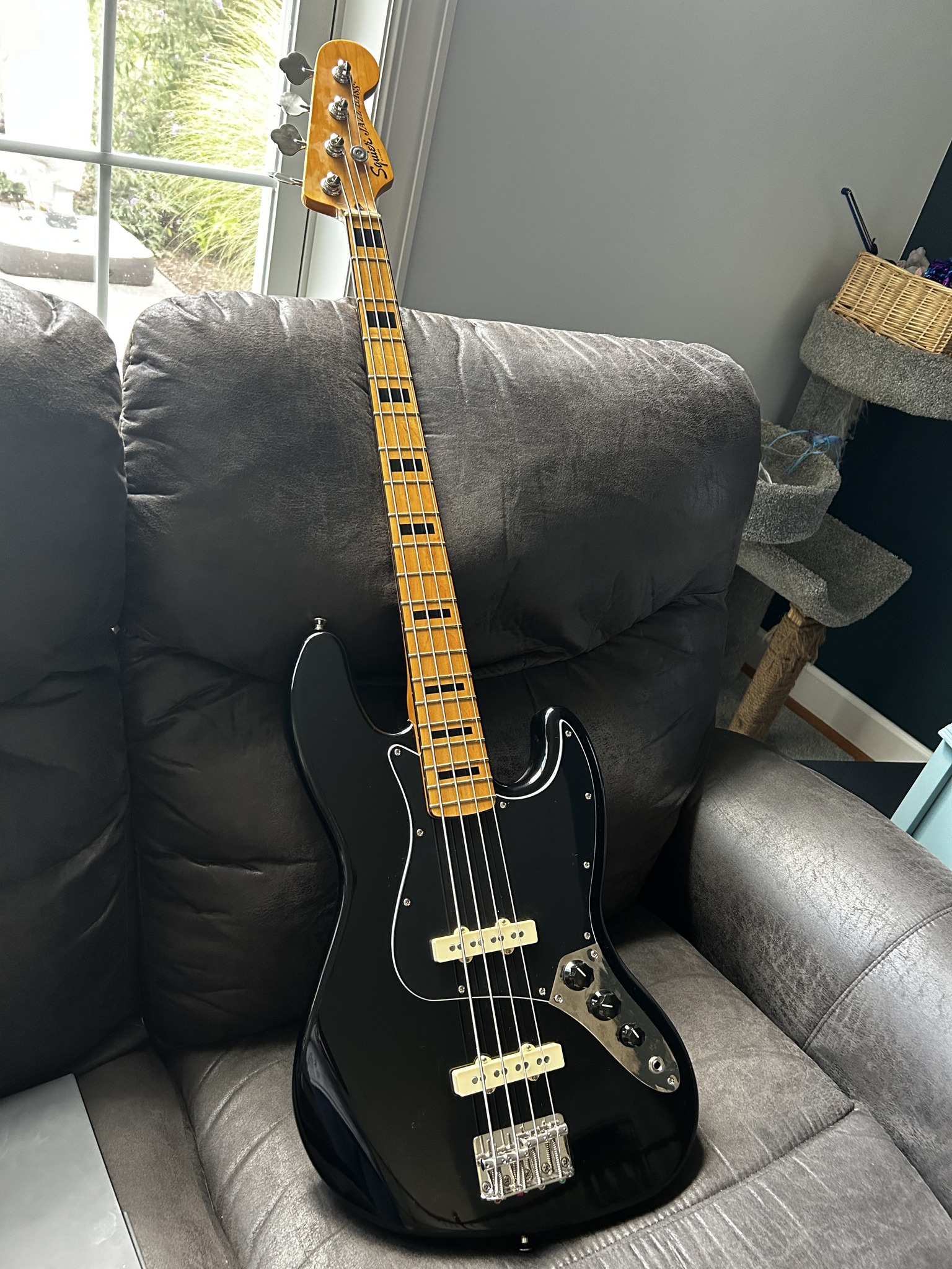 New bass has arrived! Found this beauty on reverb listed for $385